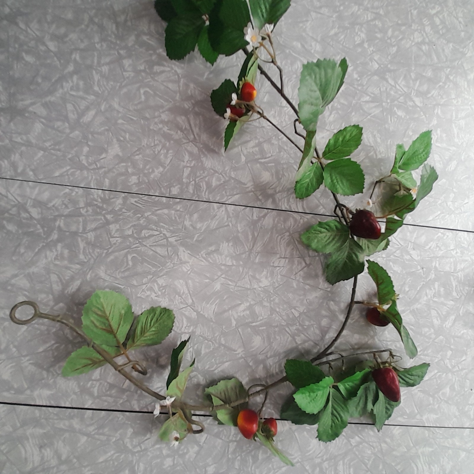 Artificial Strawberry Flower Plant Vine Strawberry White Flowers Garland 6ft