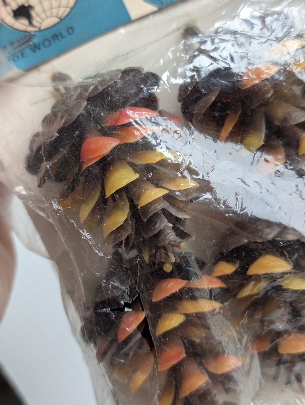 Lot Of 10 Vintage RNW Plastic Pinecones – Brown, Yellow, Orange Original Package