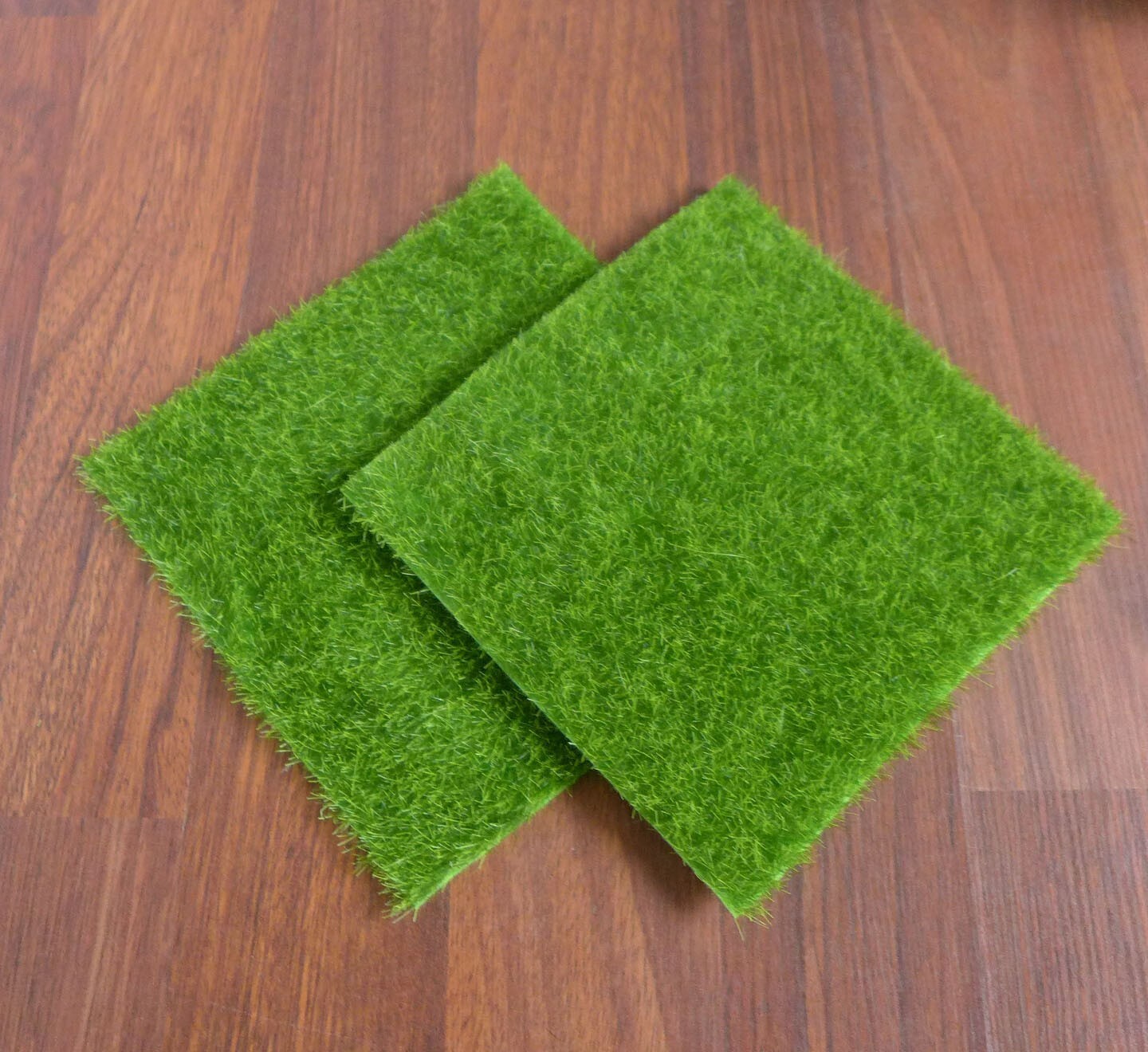1 Pcs Artificial Fake Moss Green Grass Plant Mat Landscaping (5.8″ x 5.8″ )