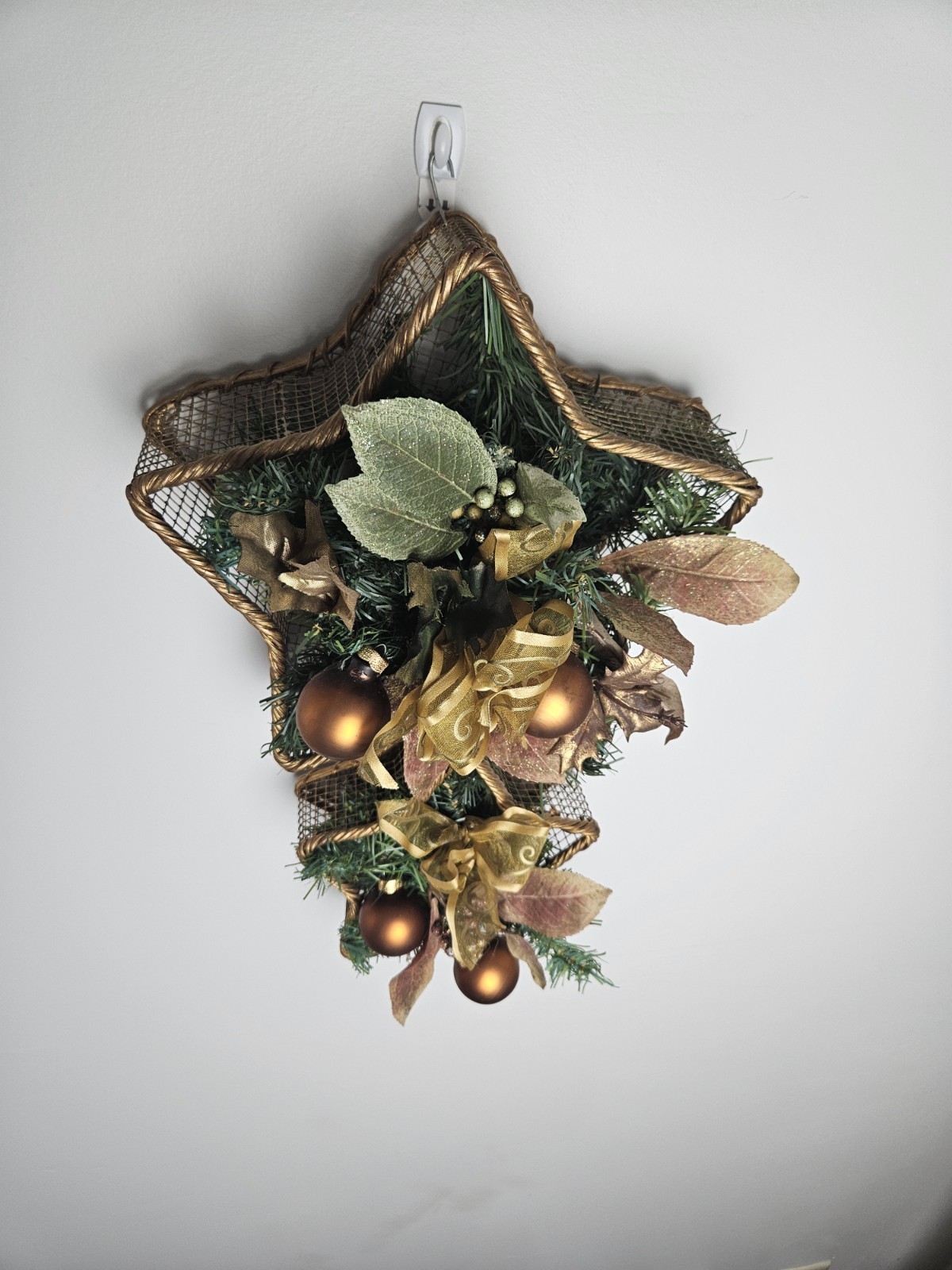 Christmas Star Basket Door Wreath Wall Hanging Artificial Garland Ornaments Bows