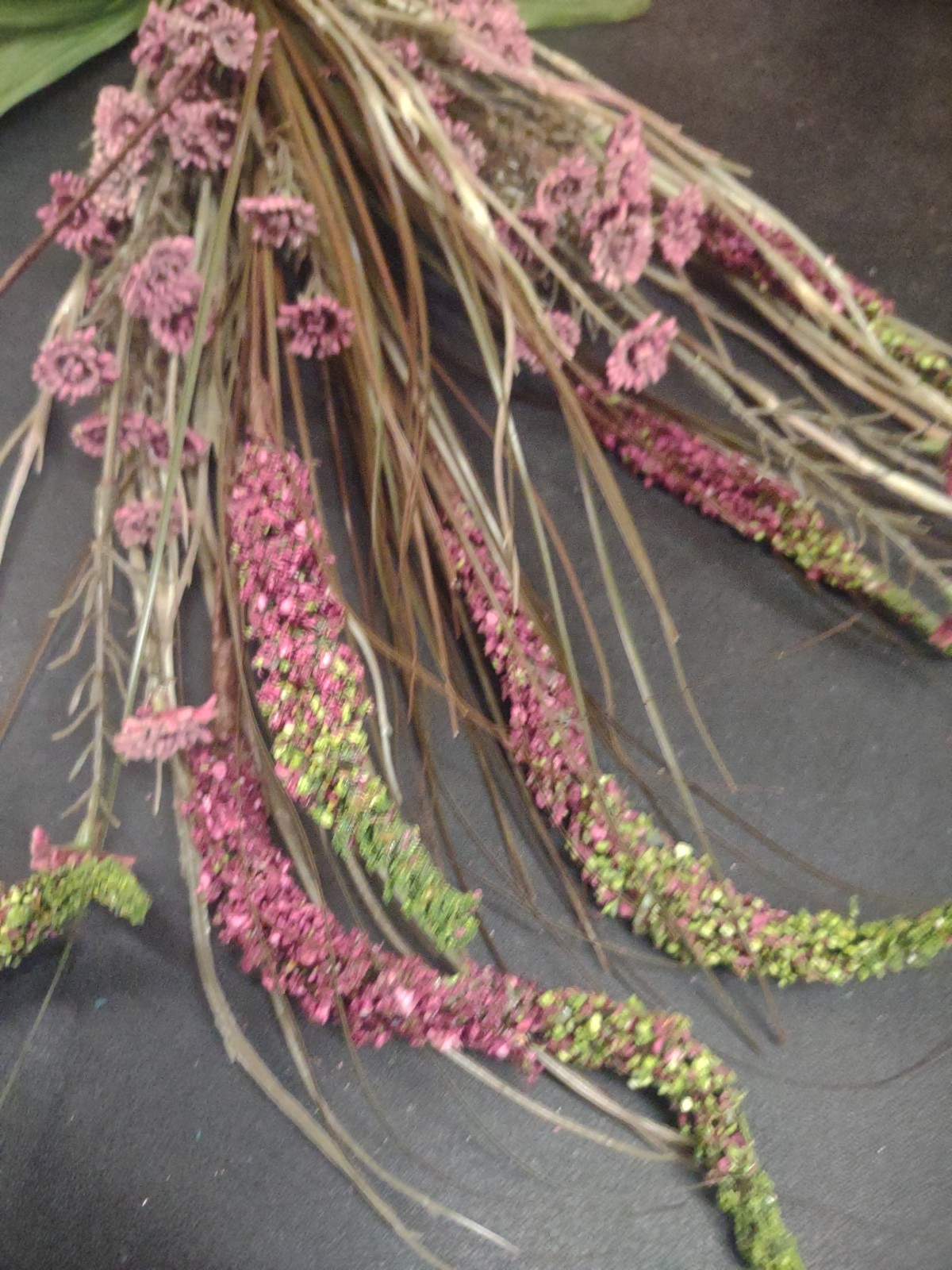 Vintage 22″ Plastic & Silk Bush, Swamp Lily Grass Plant Arrangement, Mauve Pink