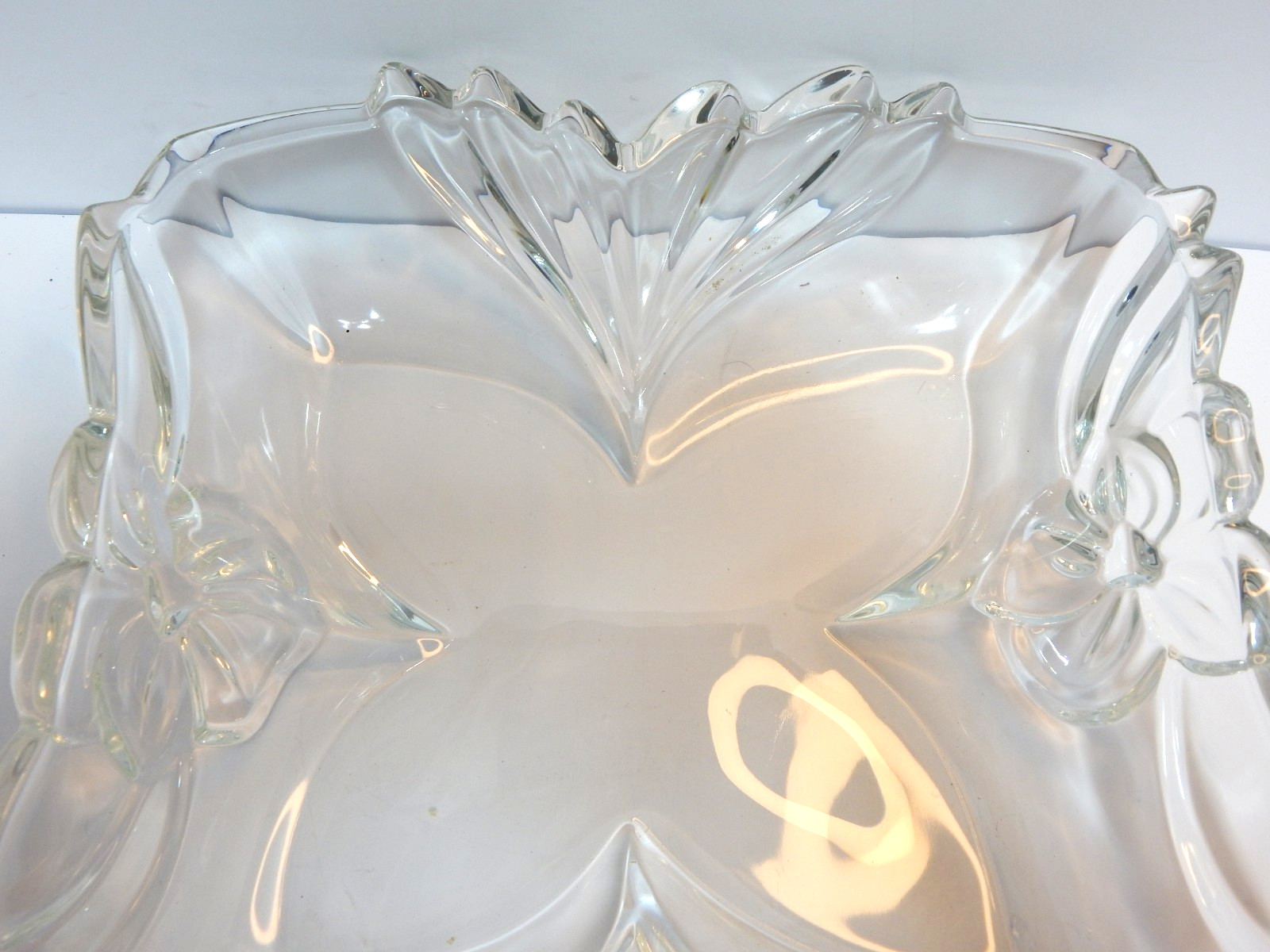Home Interiors American Flower Petal heavy pressed glass center piece 12″ x 12″