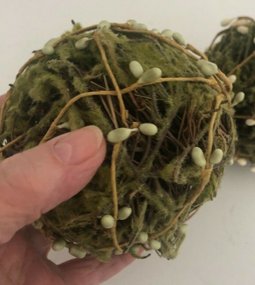 Grapevine MOSS BALL with White Berries FLORAL DECOR