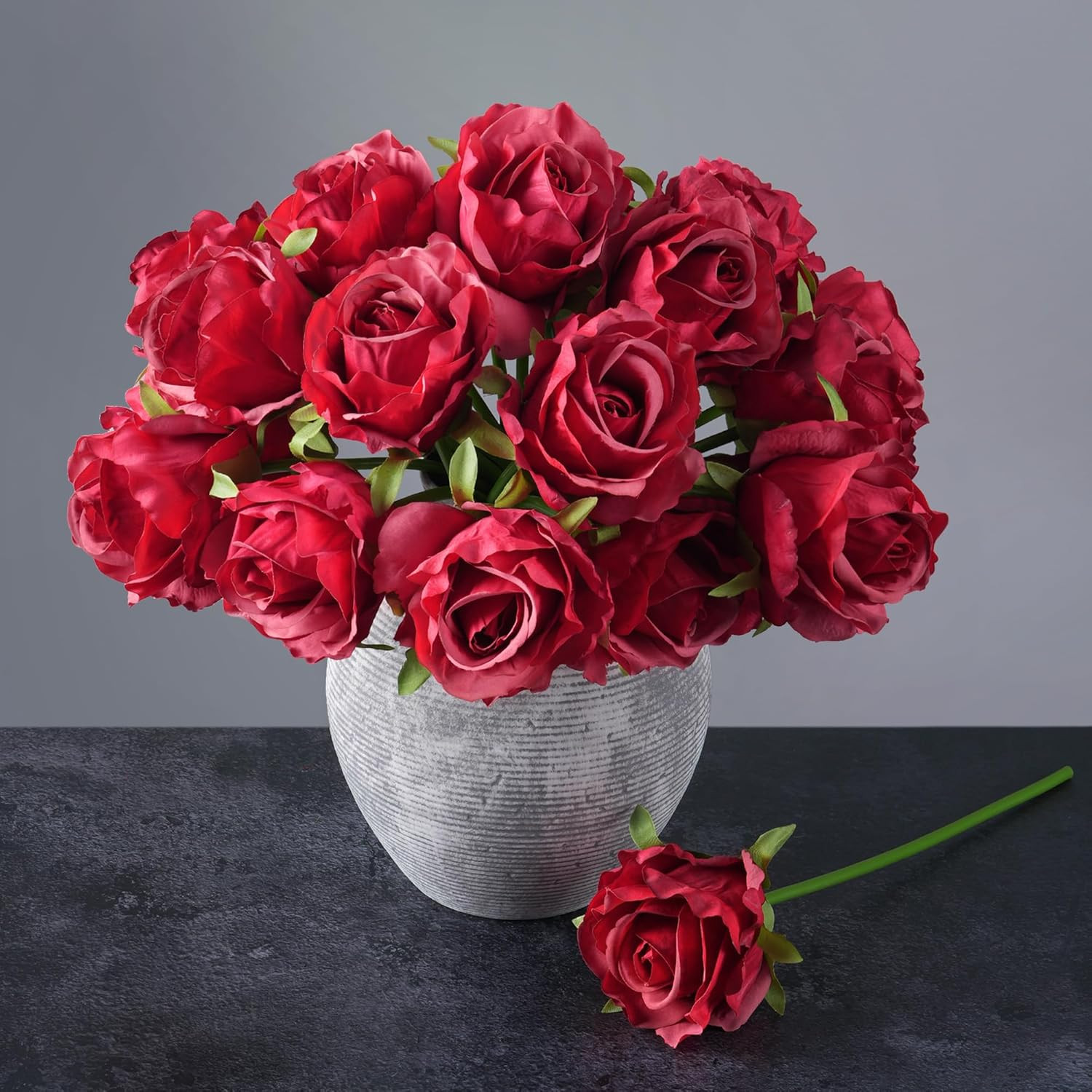 18-Piece Realistic Red Silk Roses Bouquet for Home, Weddings, and Gifts