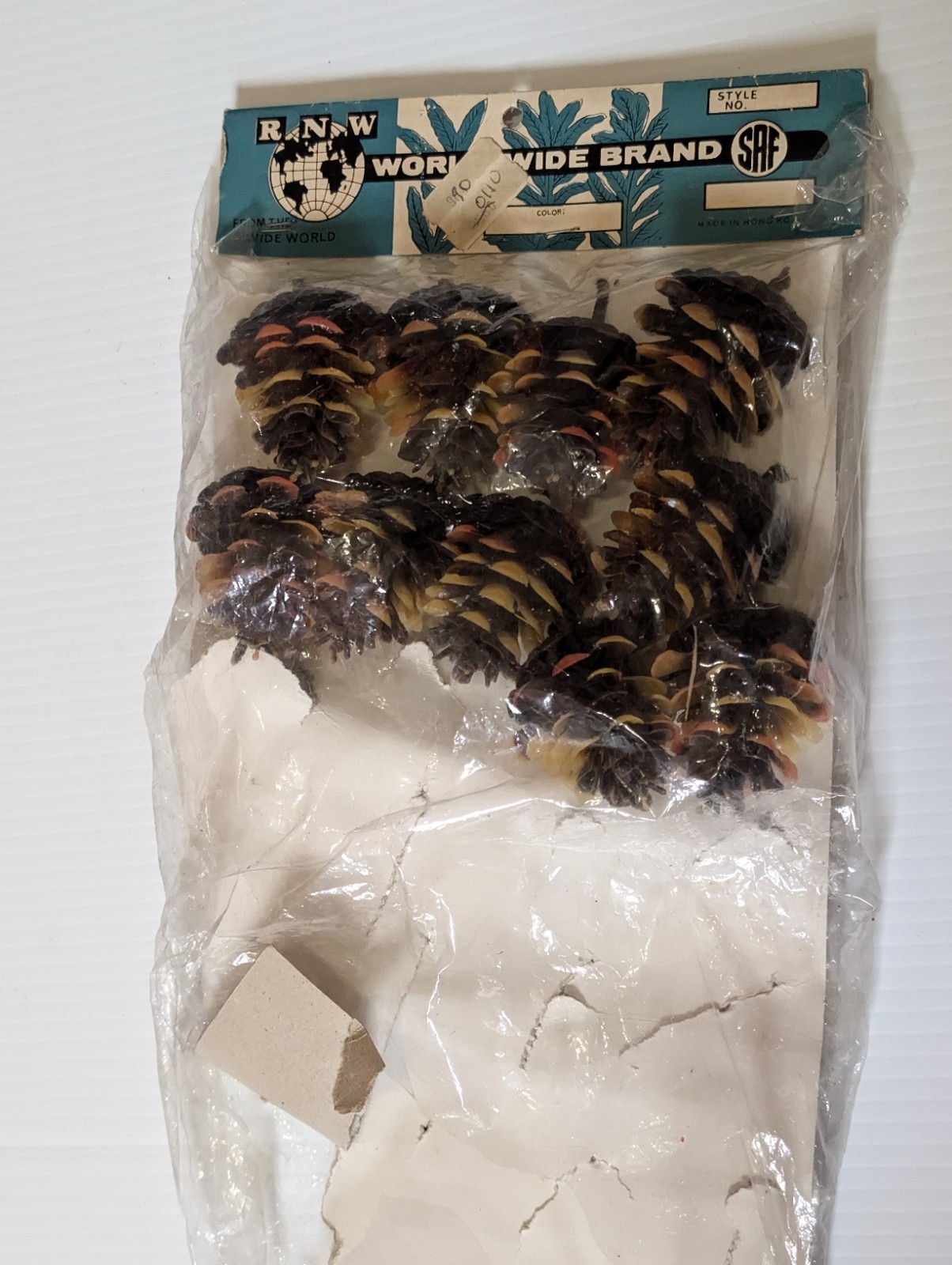 Lot Of 10 Vintage RNW Plastic Pinecones – Brown, Yellow, Orange Original Package