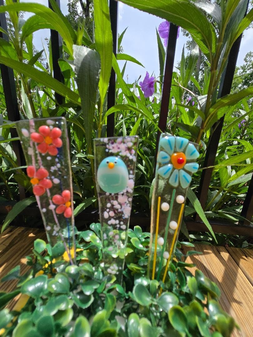 Pretty Flowers and Birds Pot Stakes Fuse Glass Yard Art