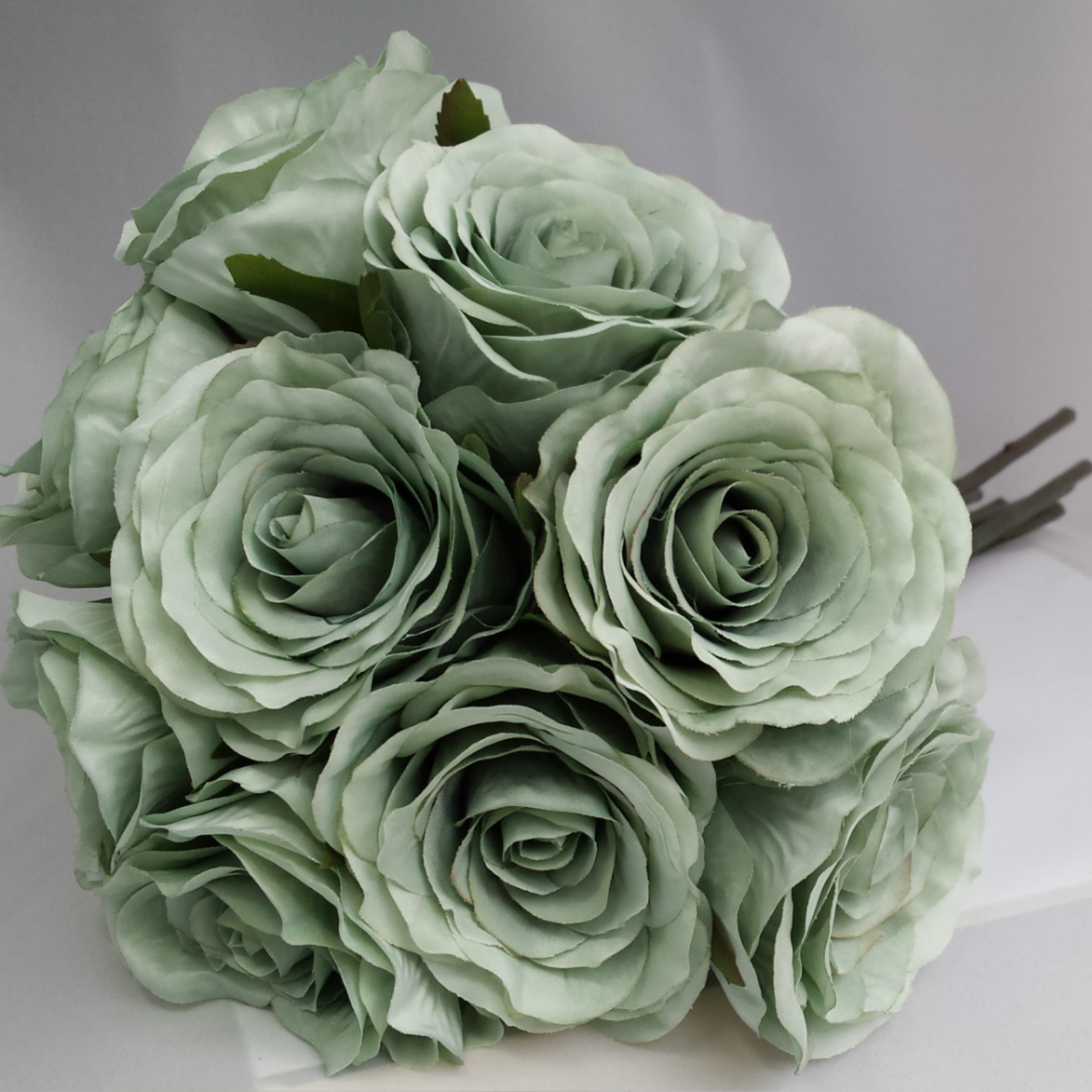 Bunch / Posy of 9 Vintage Style Rose Artificial Flowers. Wedding Bride Long Stem