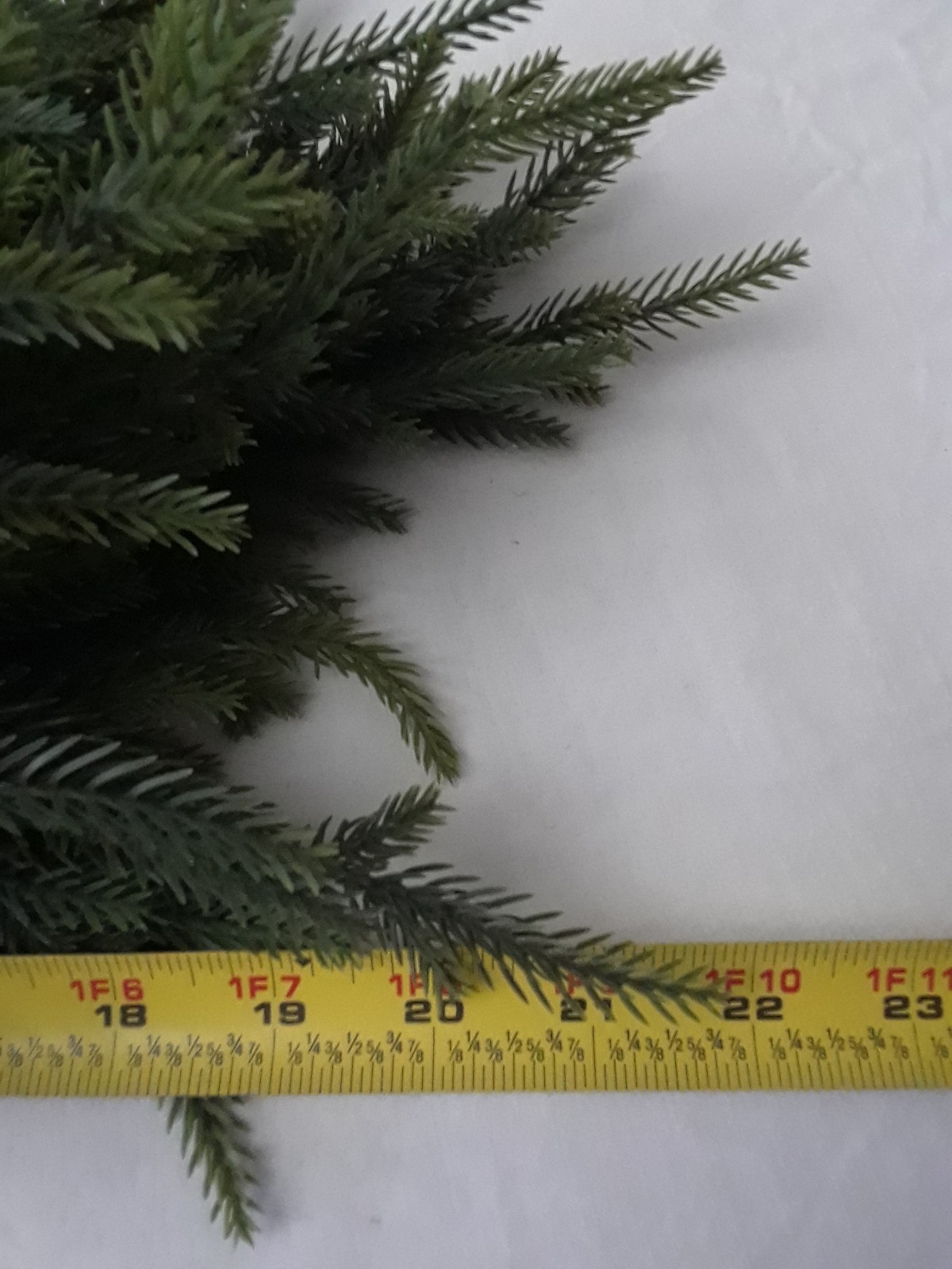 5 Indoor/Outdoor Artificial Spruce Pine 21 in Sprigs – Pine Cone – Berry Twig