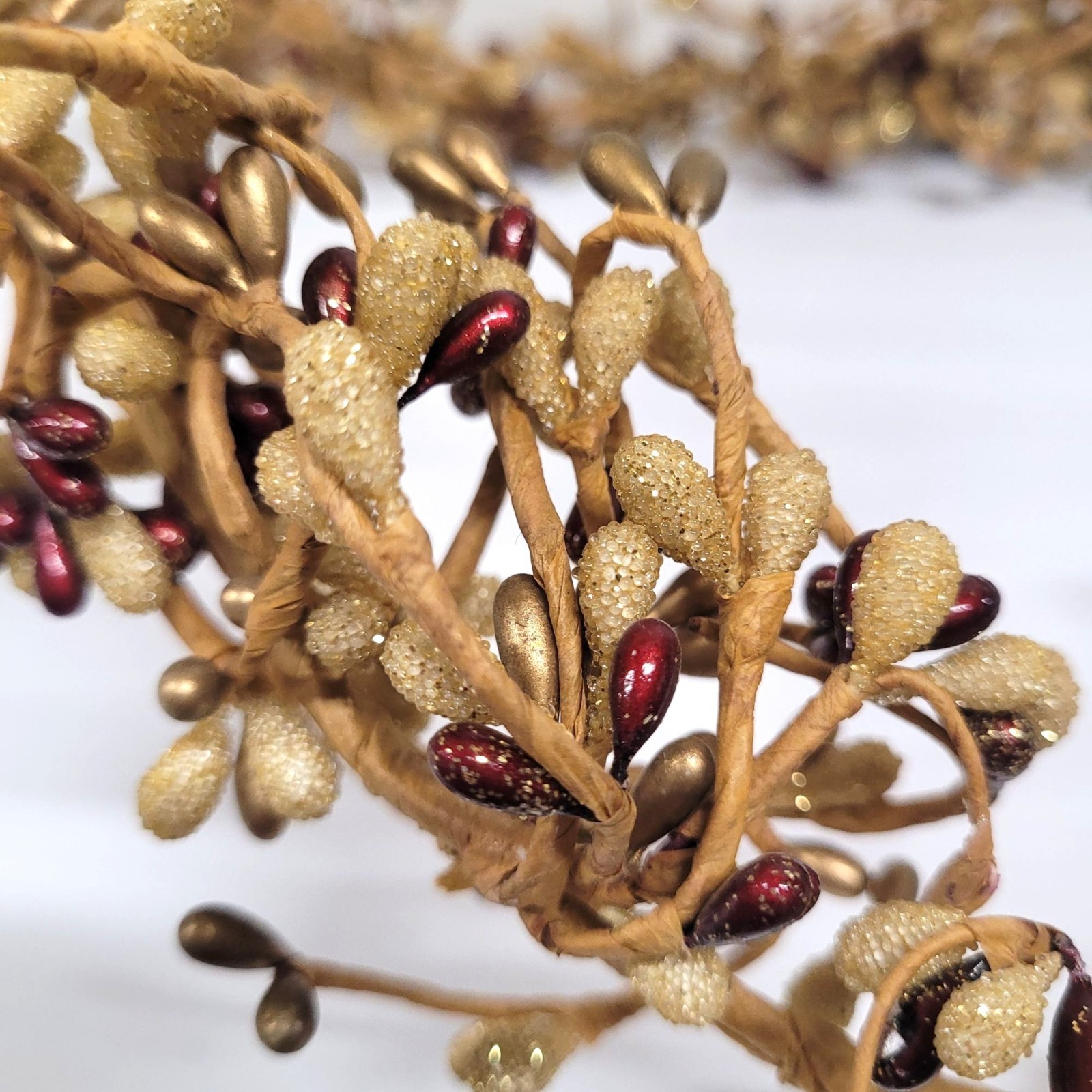 Garland Pip Berries Red Gold Frosted Tan 65″ Vine Farmhouse Primitive Decor