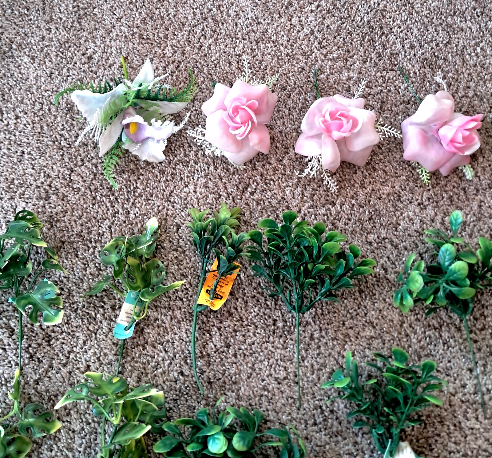 NOS 28 Pieces Vintage Retro Plastic Flowers and Greenery New with Tags