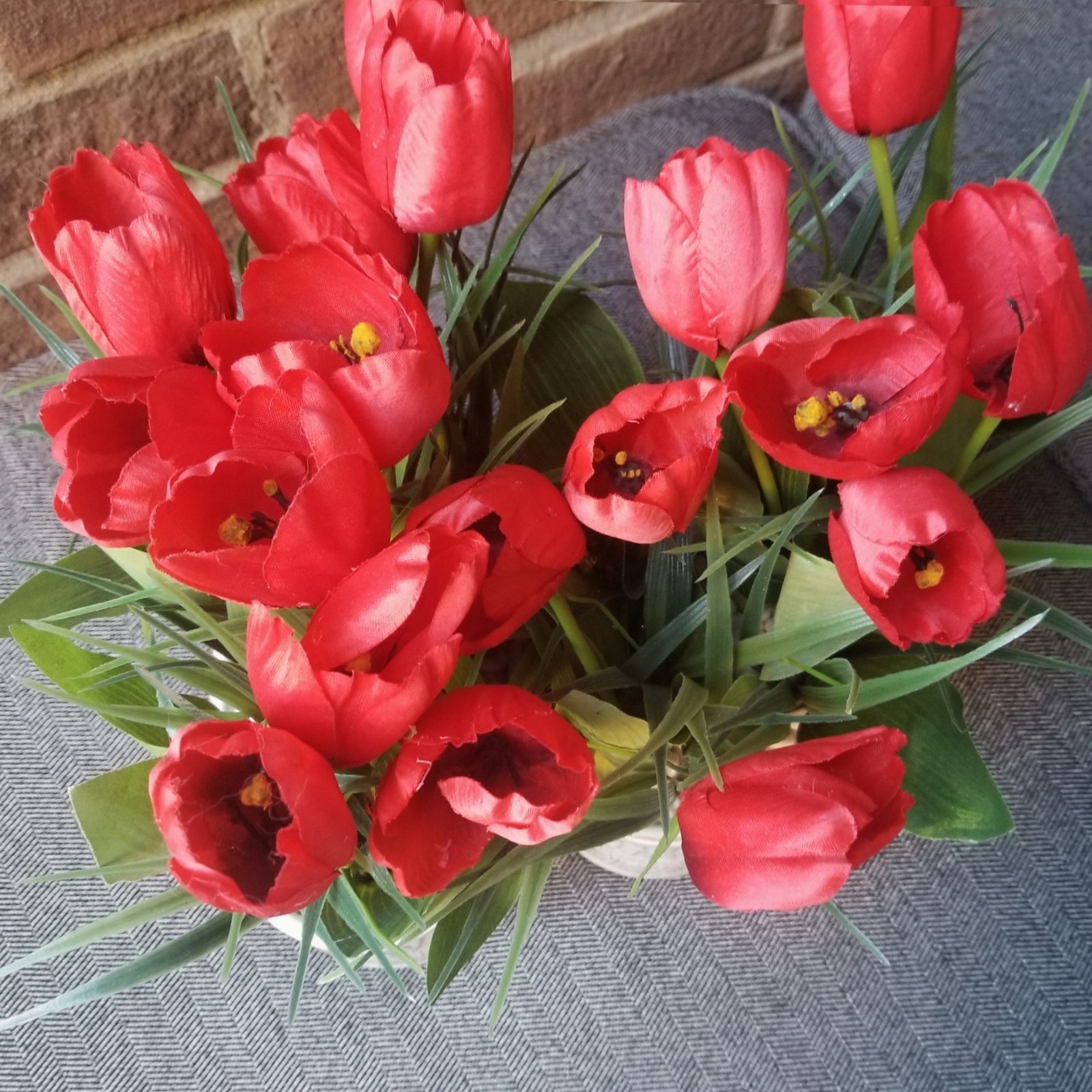 Red Tulips Flowers Planters Artificial Potted Houseplants White Pots Fake Set x2