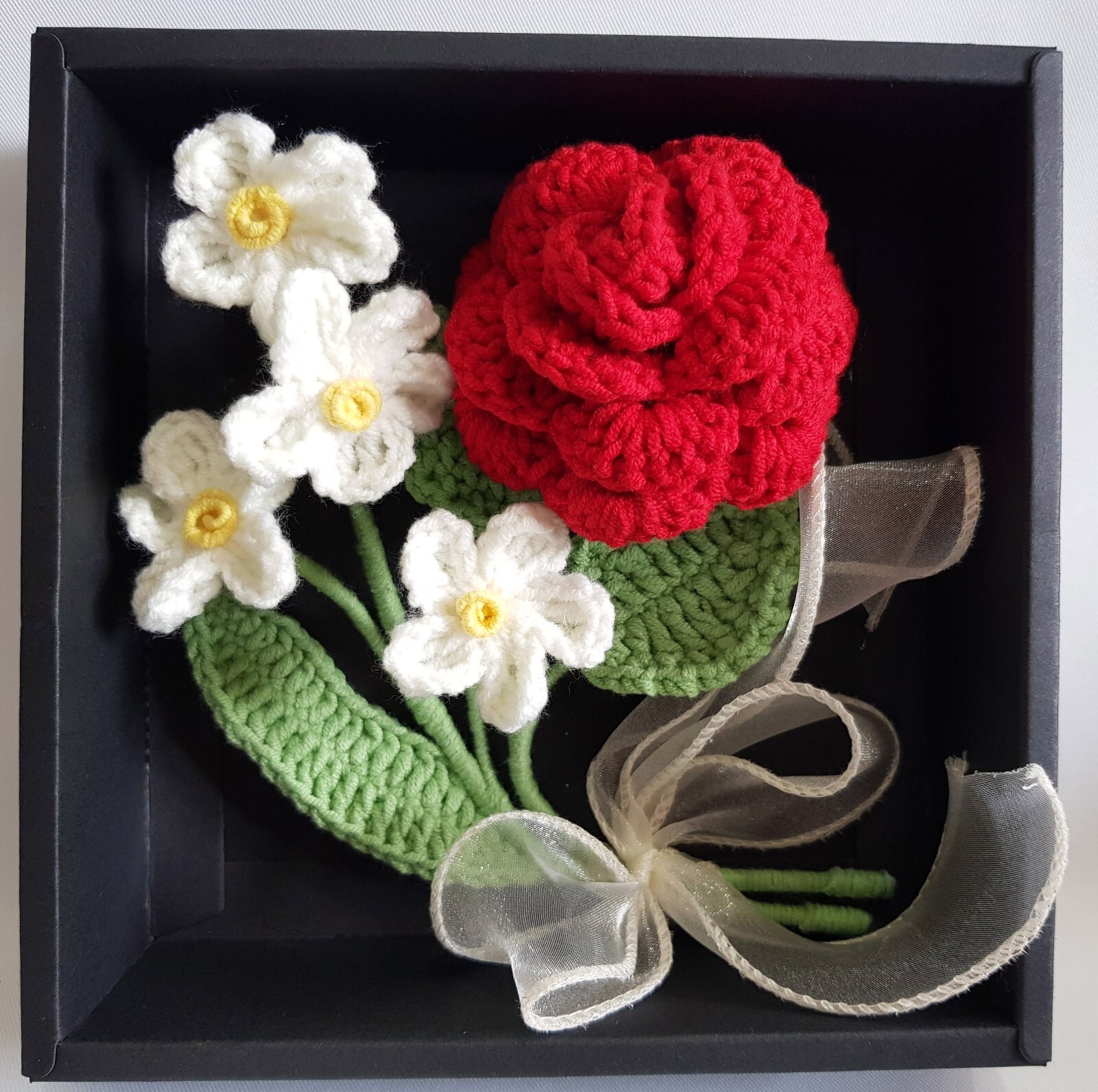 Trang&You Handmade – A “TRUE LOVE” Woolen Crochet flower gift box