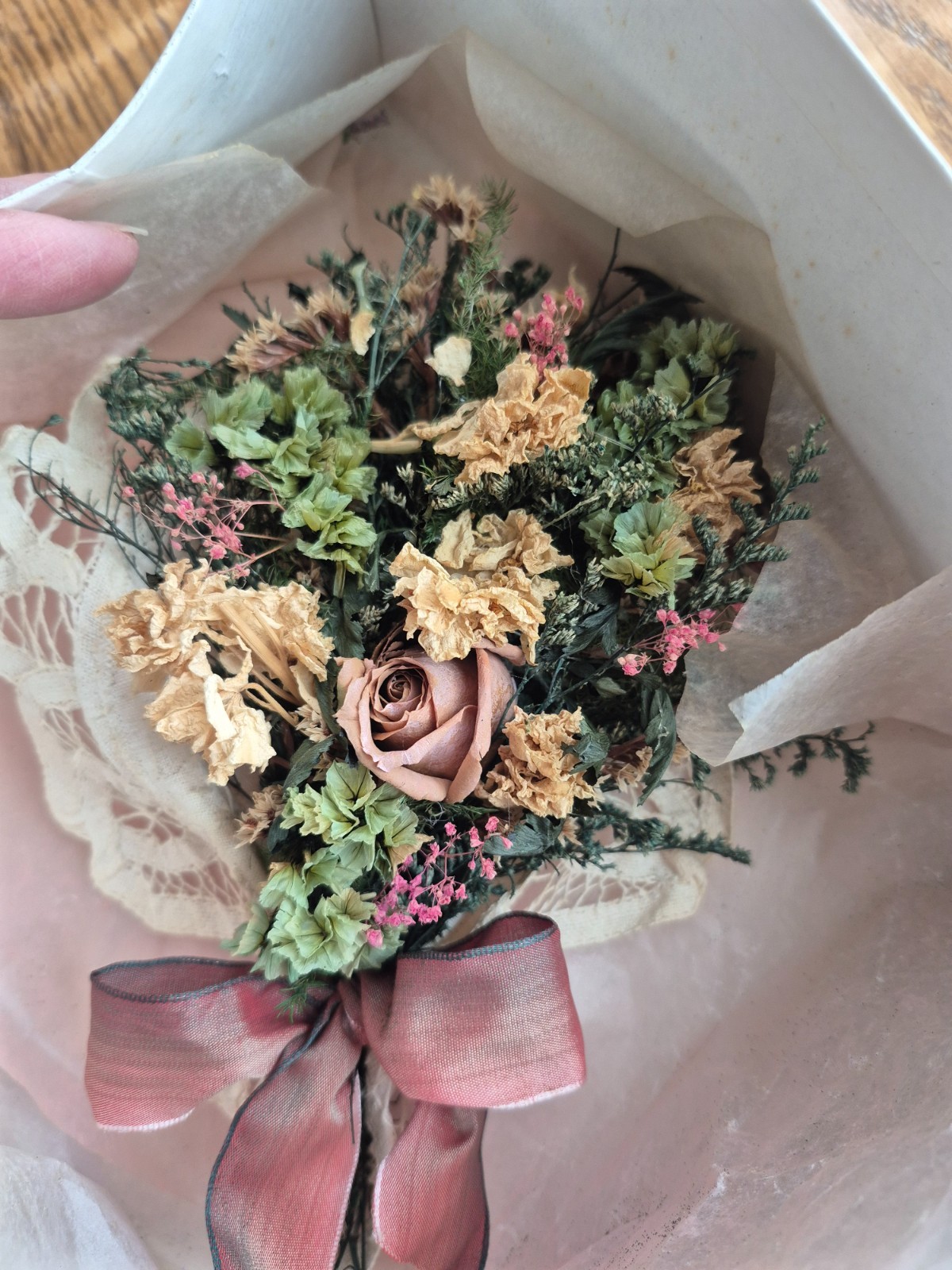 New in Box Vintage Deadstock Small Dried Preserved Flower Bouquet Wall Decor Rom