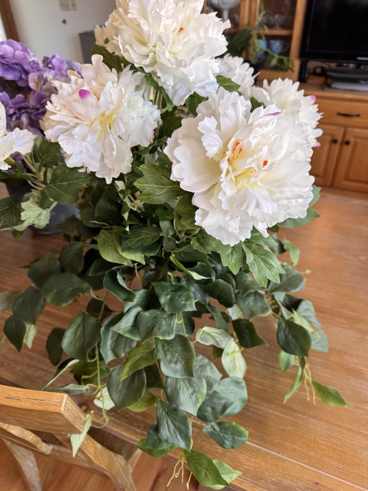New Indoor/ Outdoor White Peony Deluxe Urn Filler by Valerie
