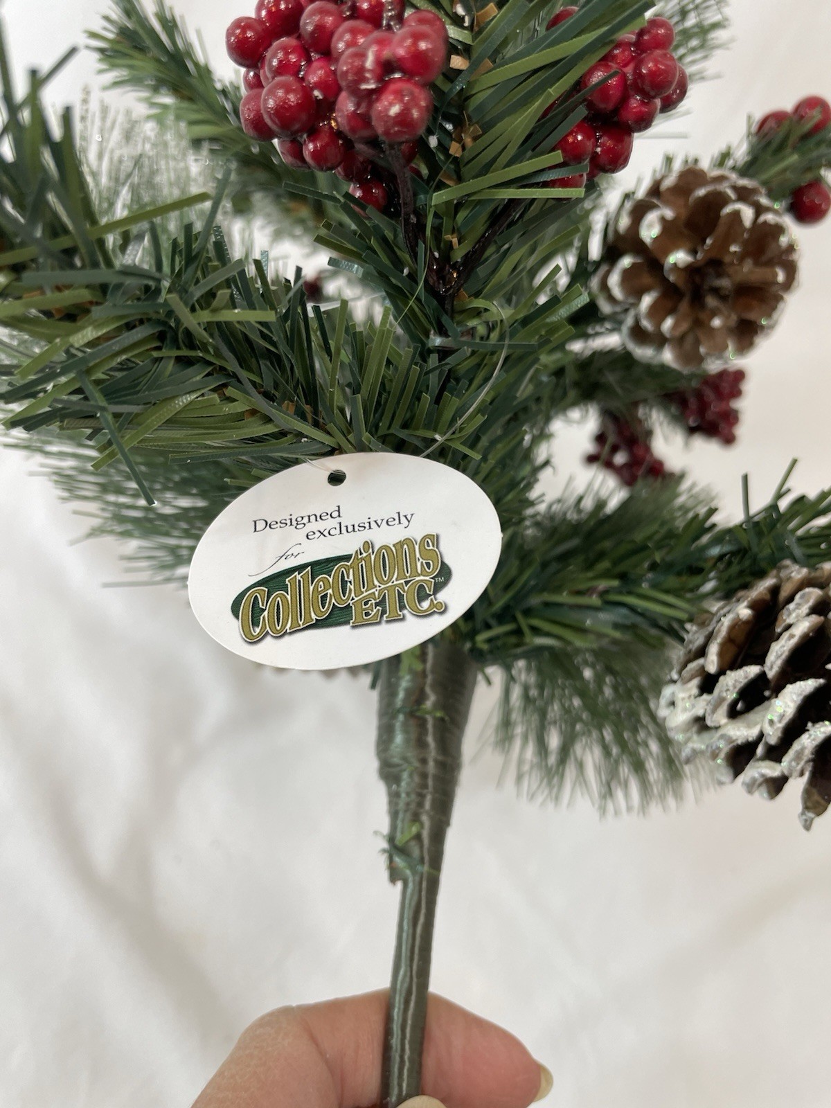 Collections Etc 6 Faux 18” Pine Branches W/ Frosted Pinecones, Stems & Berries