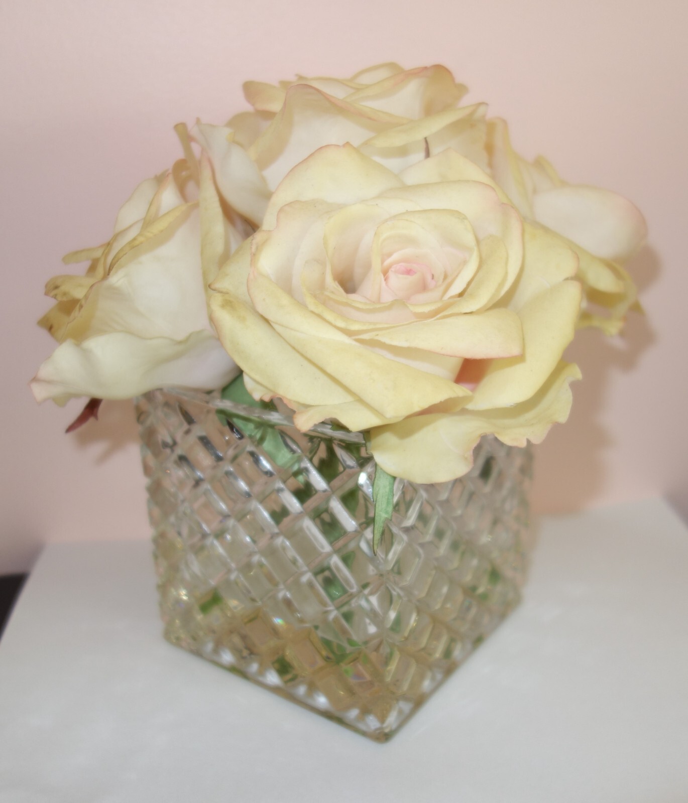 Silk Roses Flower Arrangement Centerpiece In Cube Glass Vase With Faux Water