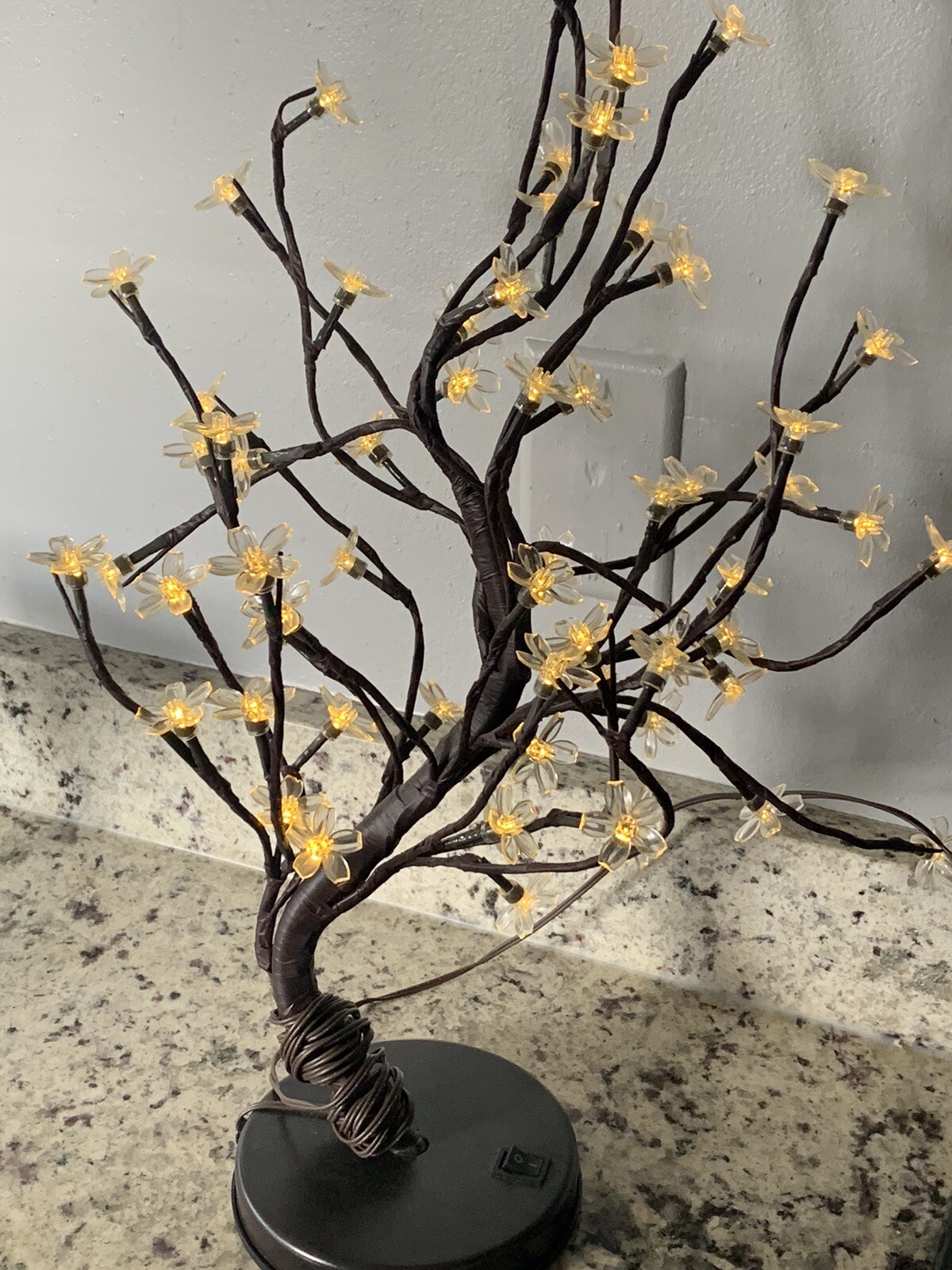 Bonsai Tree Light Artificial Led Flower Cherry Blossom Adjustable Branches 20″