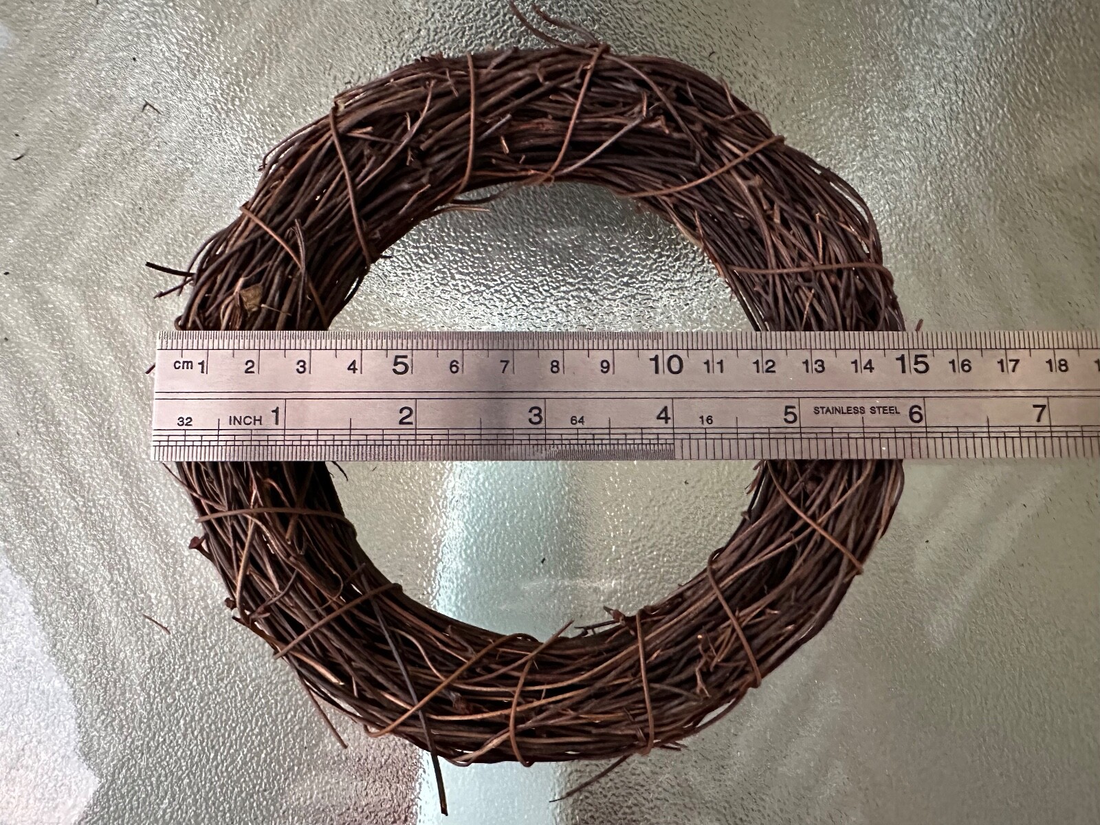 6″ Vine Stick Wreaths 5 pc