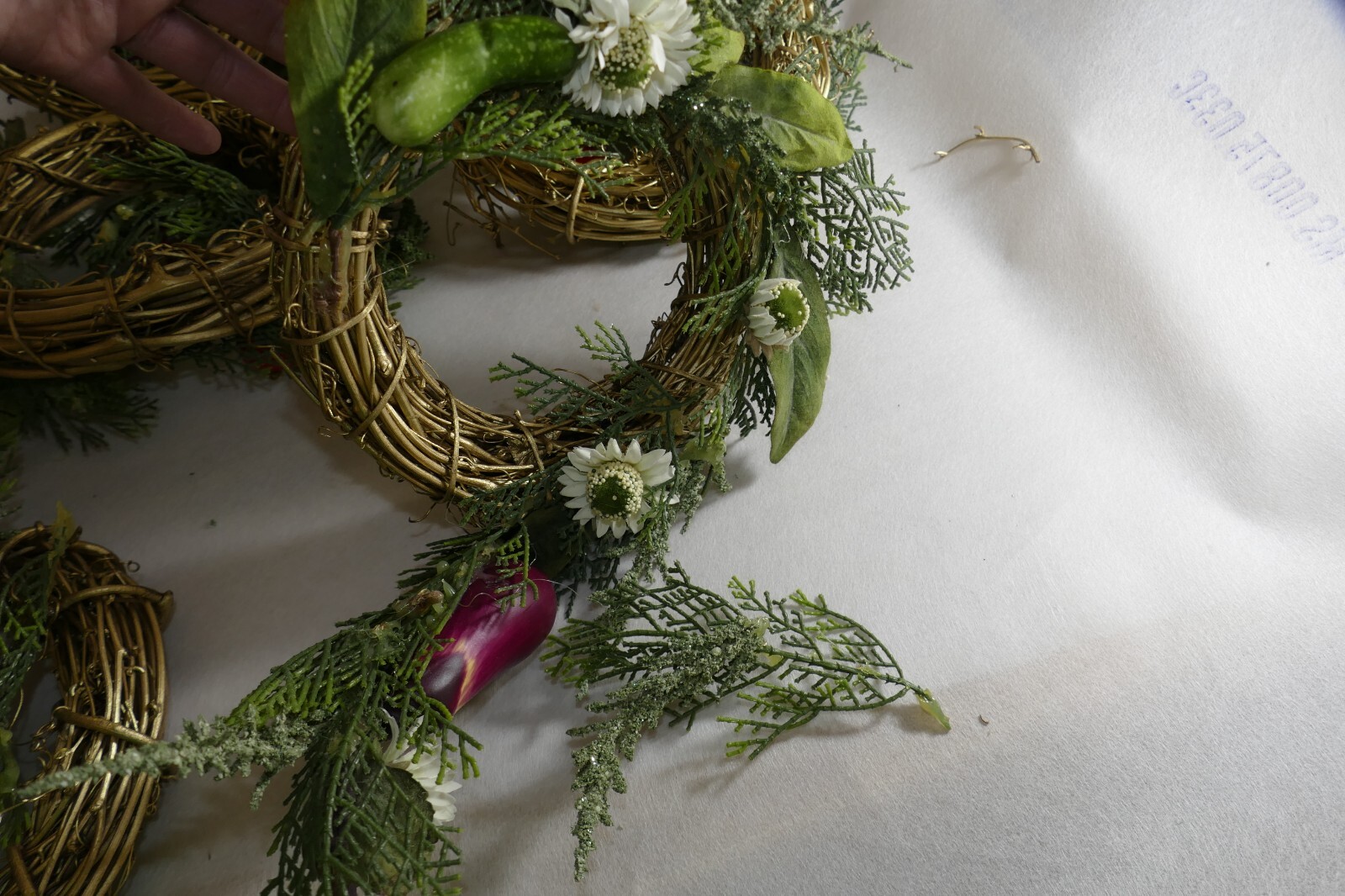 Set Of 6 Vegetable Summer Garden 8 Inch Wreaths Projects, Need Glue Gun Help