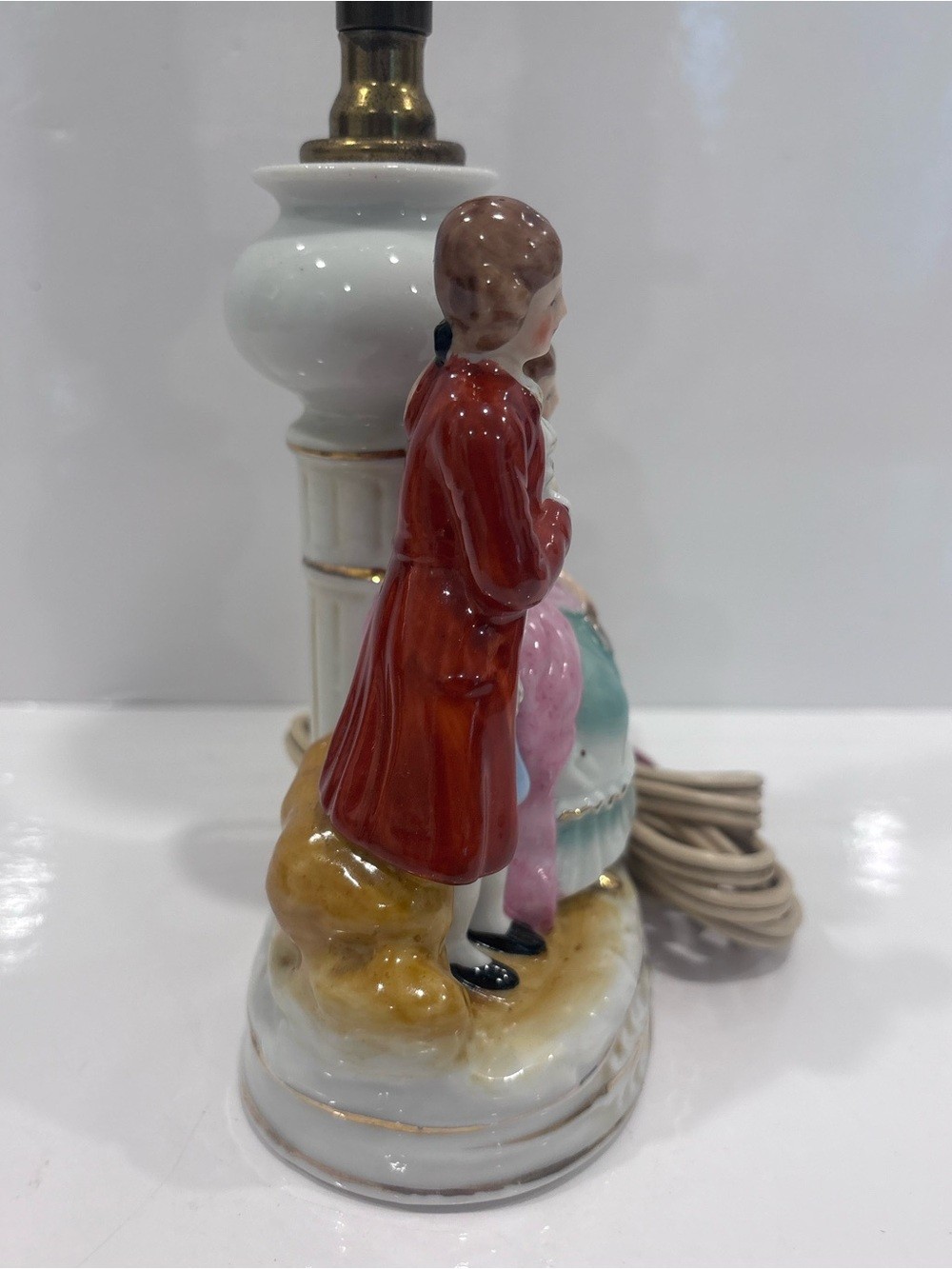 Vintage Maruyama Occupied Japan porcelain figural table lamp Victorian 1945-52