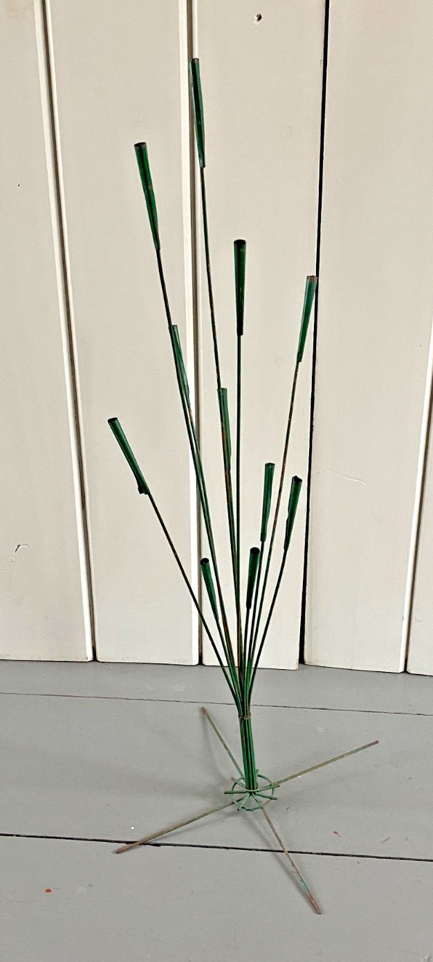 Vtg Rare Green Metal Cattails Grass Flower Frog MCM Kinetic Art Sculpture 37″H