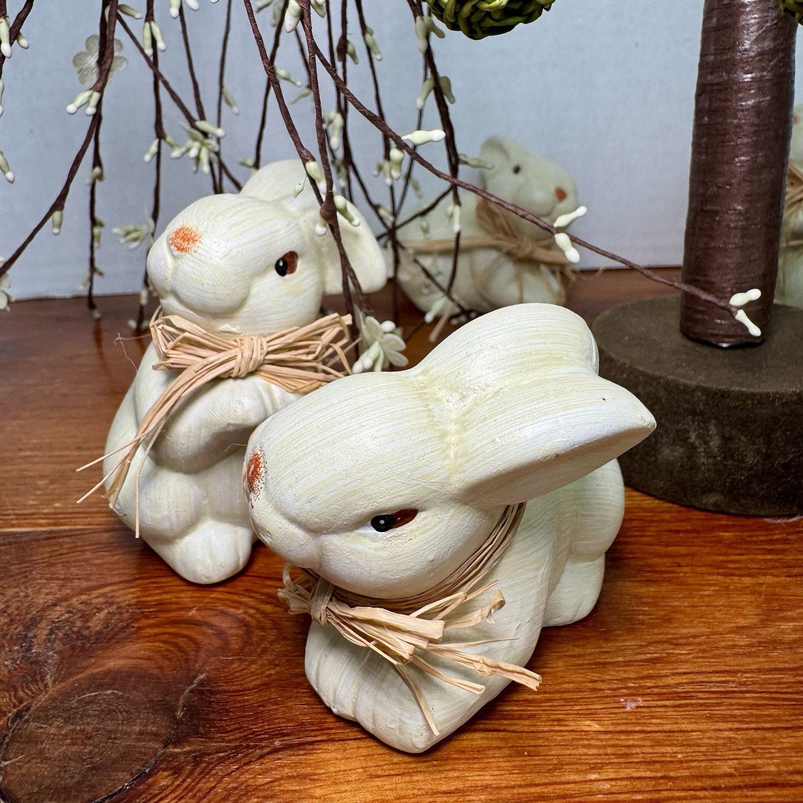 Primitive Spring Pip Berry Willow Tree Woven Flower Baskets 7 Bunnies Vignette