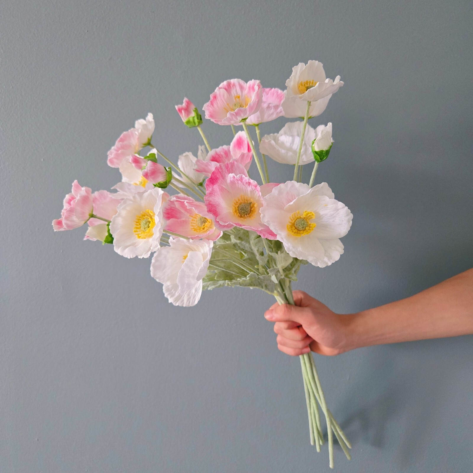 6-Piece Artificial Poppy Bouquet – Realistic silk frost 25.2”pink white