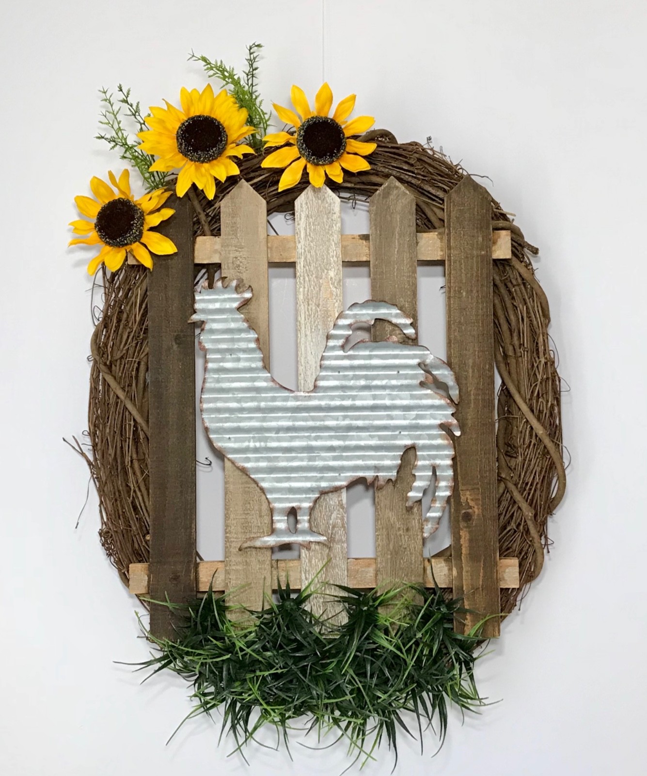 OVAL GRAPEVINE WREATH WOODEN FENCE GALVANIZED METAL ROOSTER SIGN SUNFLOWERS NEW