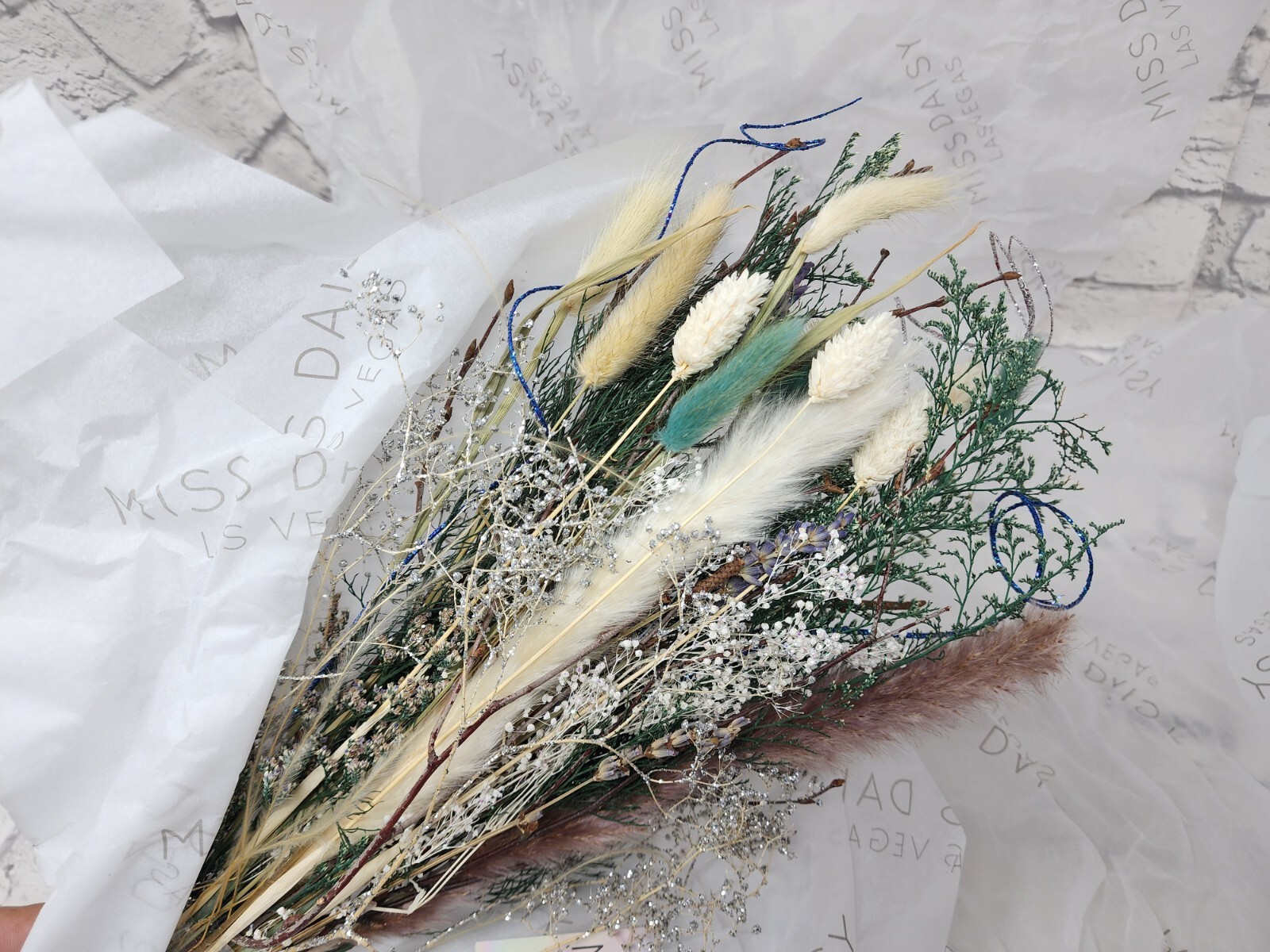 Miss Daisy Large Dried Floral Bouquet, Arrangement 100% All Natural Real Flowers