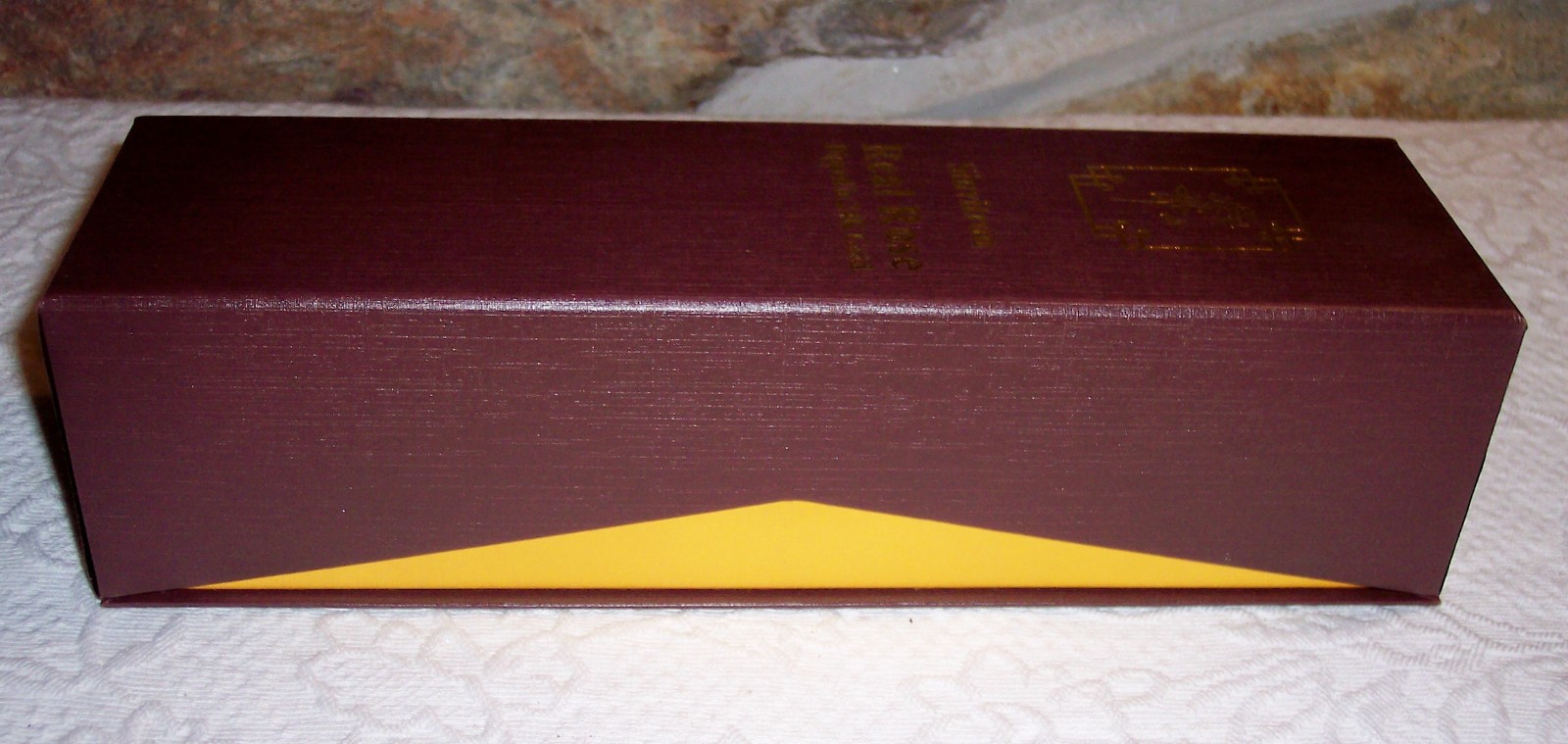 Sinvitron Real Rose 24k Gold edge – 12″ Stem in 24k gold Red W/Stand & Box