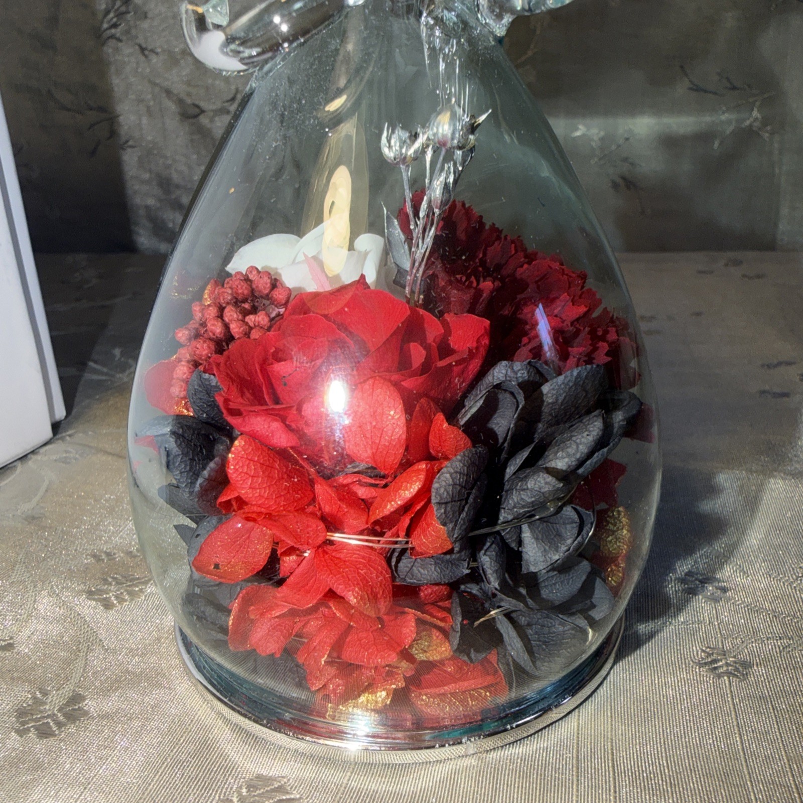 ANLUNOB The Only ETERNAL ROSE beautiful Rose Flower in glass angel- See Pics
