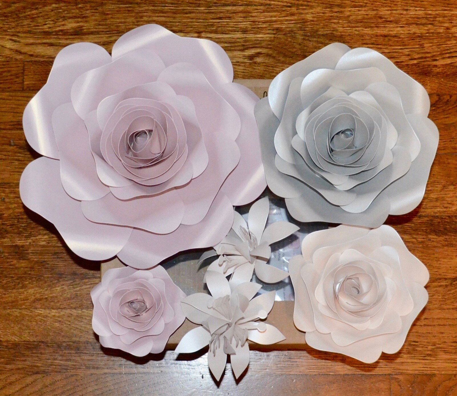 RAINBOWS & LILIES PAPER FLOWER ROSES WEDDING PARTY WALL BABY ROOM DECORATIONS
