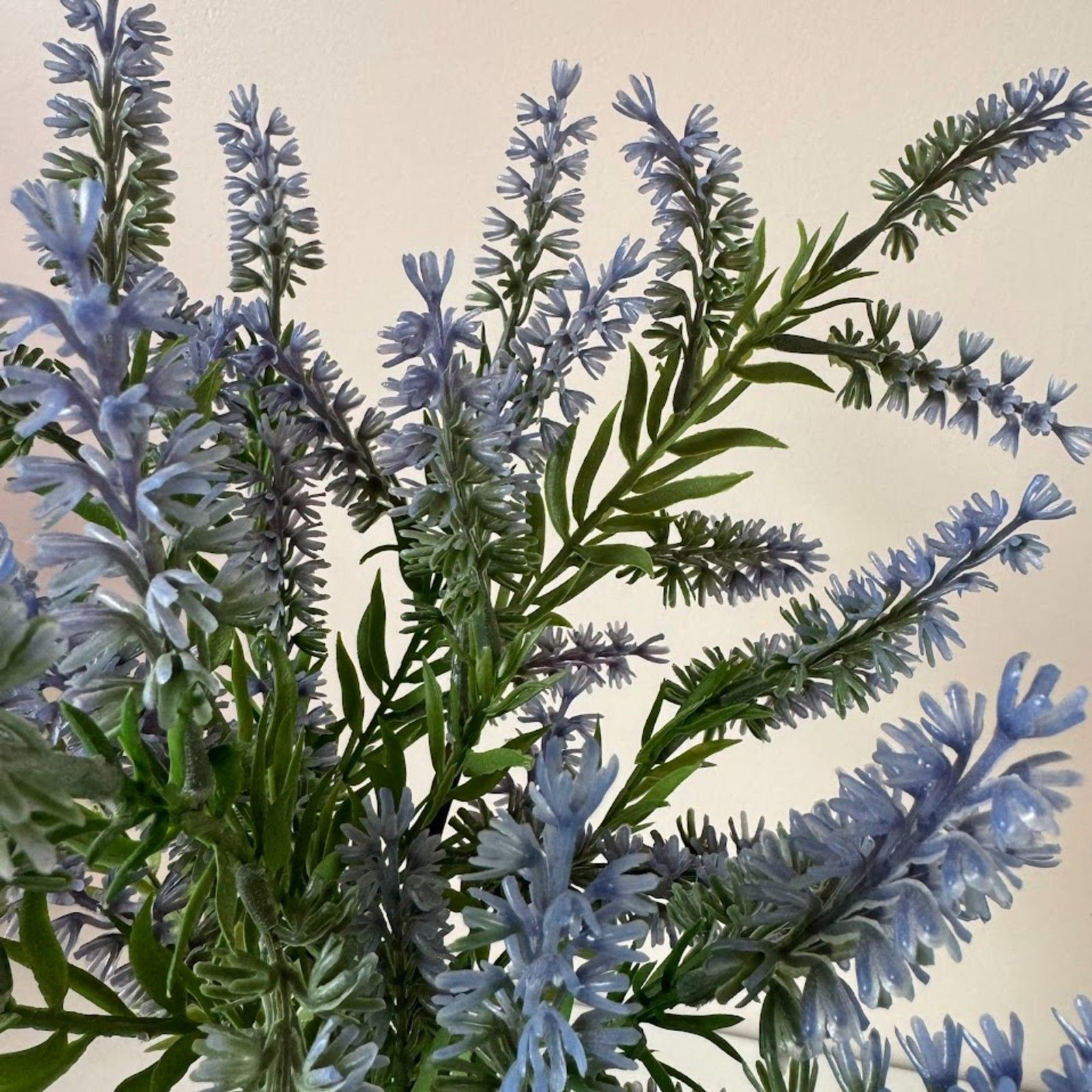 Indoor Liliac Faux Flower Vase Country Decor Tabletop Centerpiece