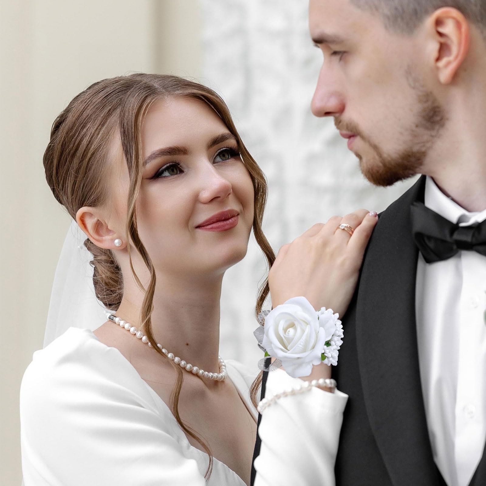 2Pcs White Rose Corsage and Boutonniere Set, Corsage Wristlet Band for Prom D…
