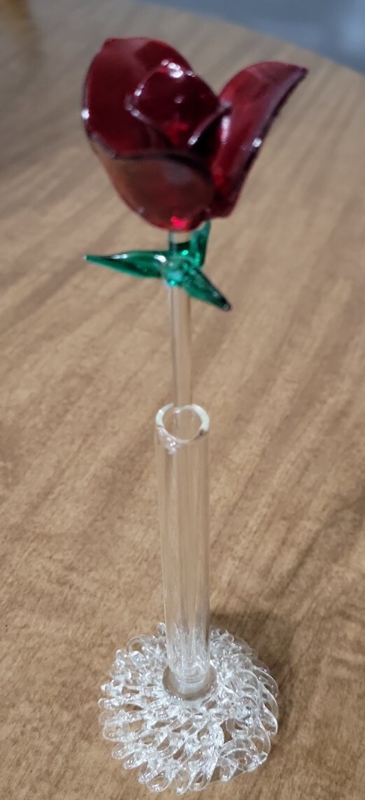 6 3/4” Long Stem 1 Red Rose Crystal and vase VALENTINES DAY