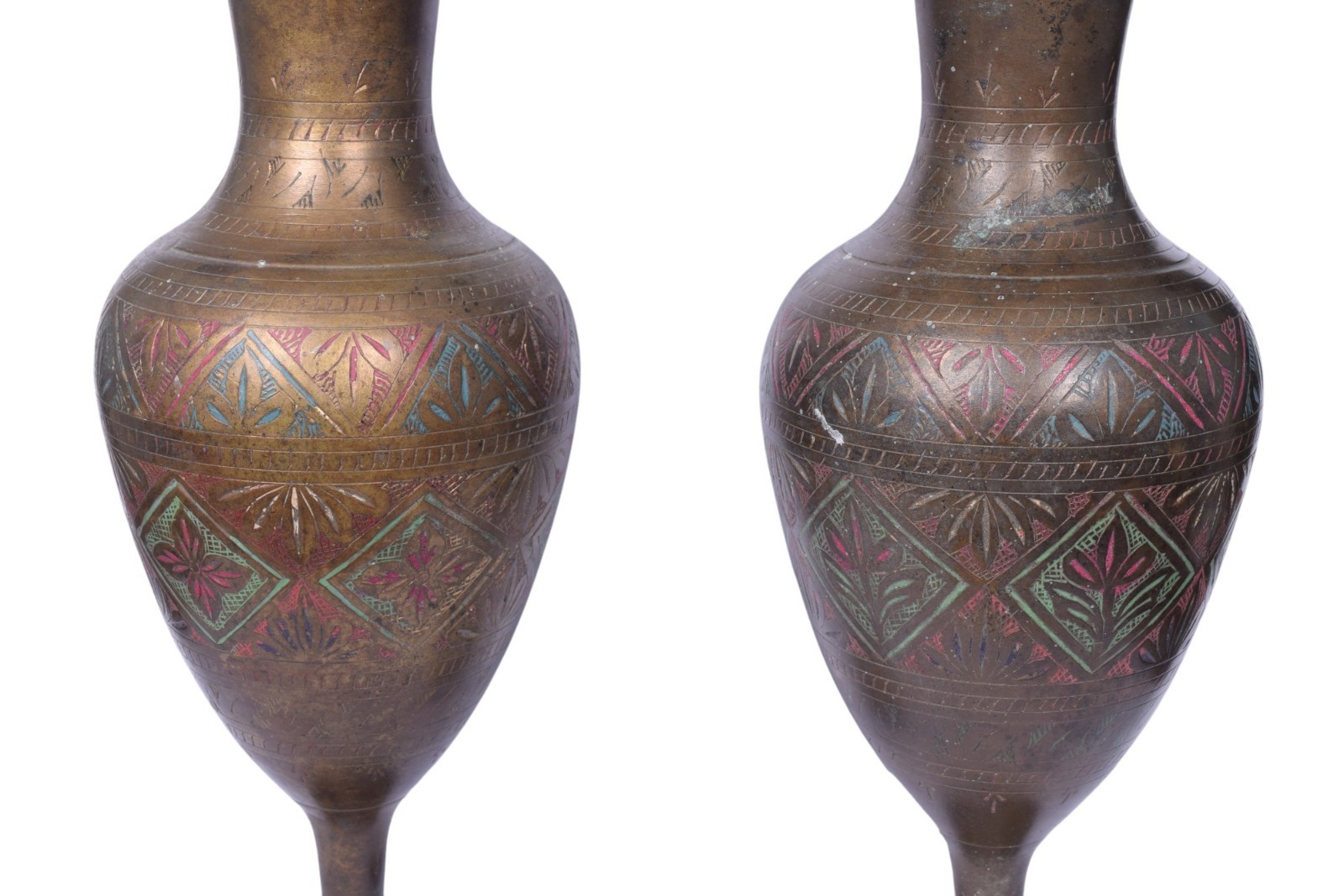 Pair of vintage brass highly decorative beautiful big size flower pots. G7-654