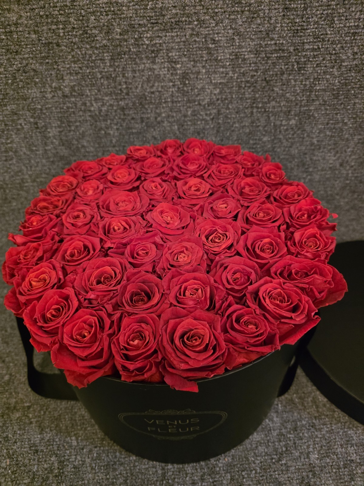 Venus et Fleur Red Roses Flower Box Arrangement Large Black Container 50 Roses