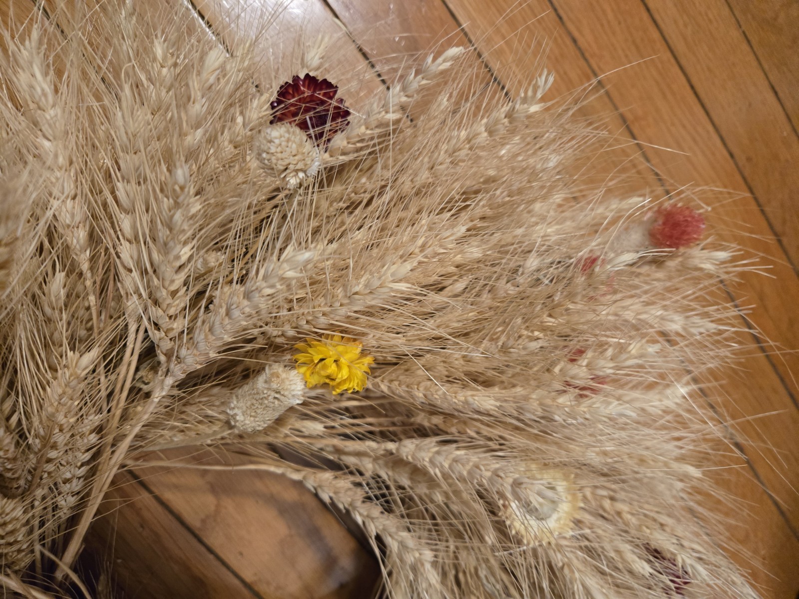 Beautiful Summer Fall Natural Dried Flower Wheat Wreath – Wall Or Door Decor