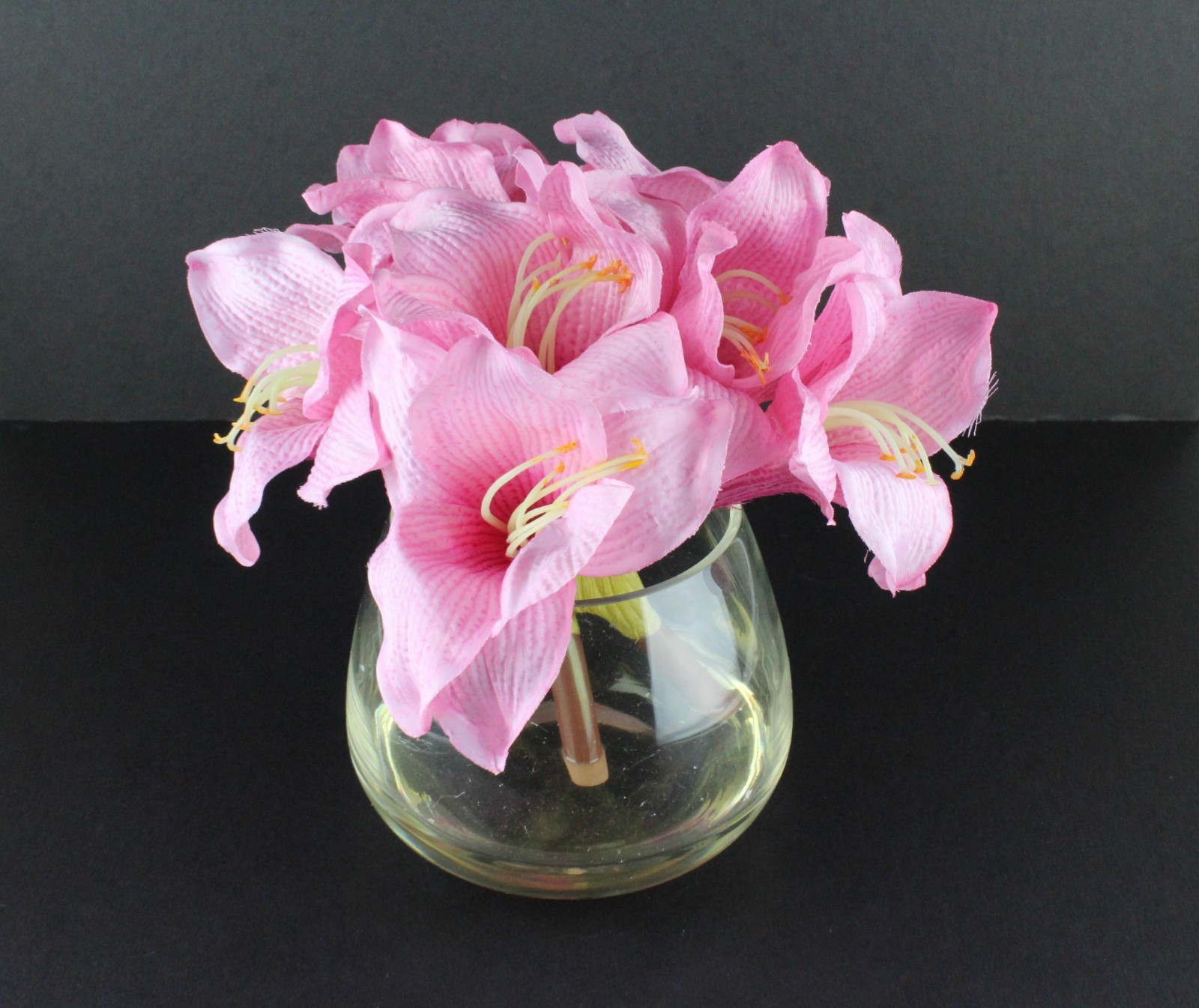 Pink Artificial Flower Arrangement Display Decorating Accent Piece Décor