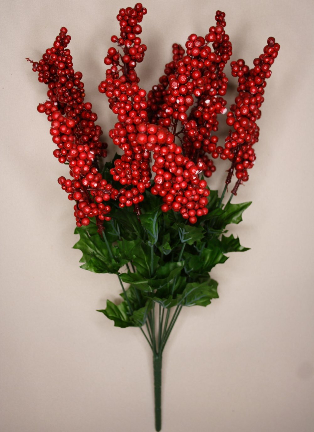 Berry Bush x12 Stems Red 20″ OA Height (AS IS ITEM READ DESCRIPTION) 1255222