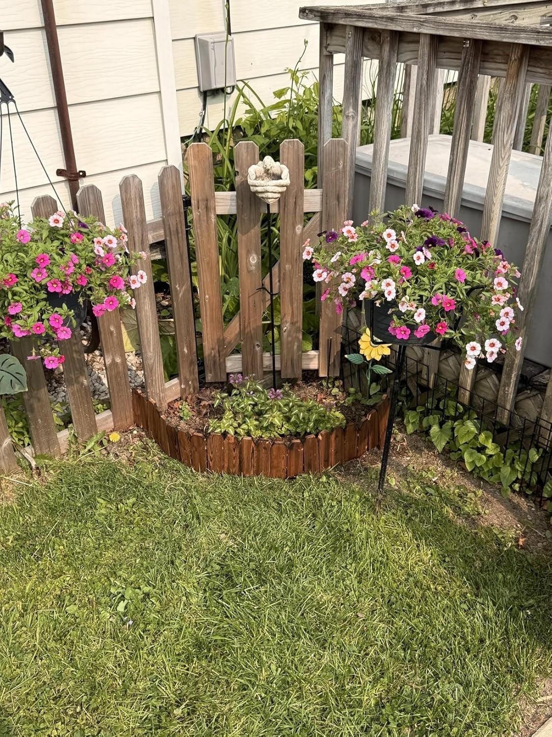 1 Pack,Wooden Fence Border Decorative Picket Panels for Flower Bed Barriers