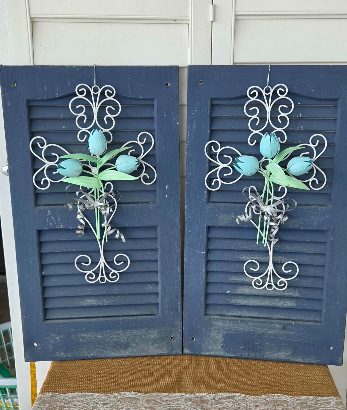 VTG Metal Art Curled Wire Cross w/Blue Tulips & Silver Bows Wall or Door Decor