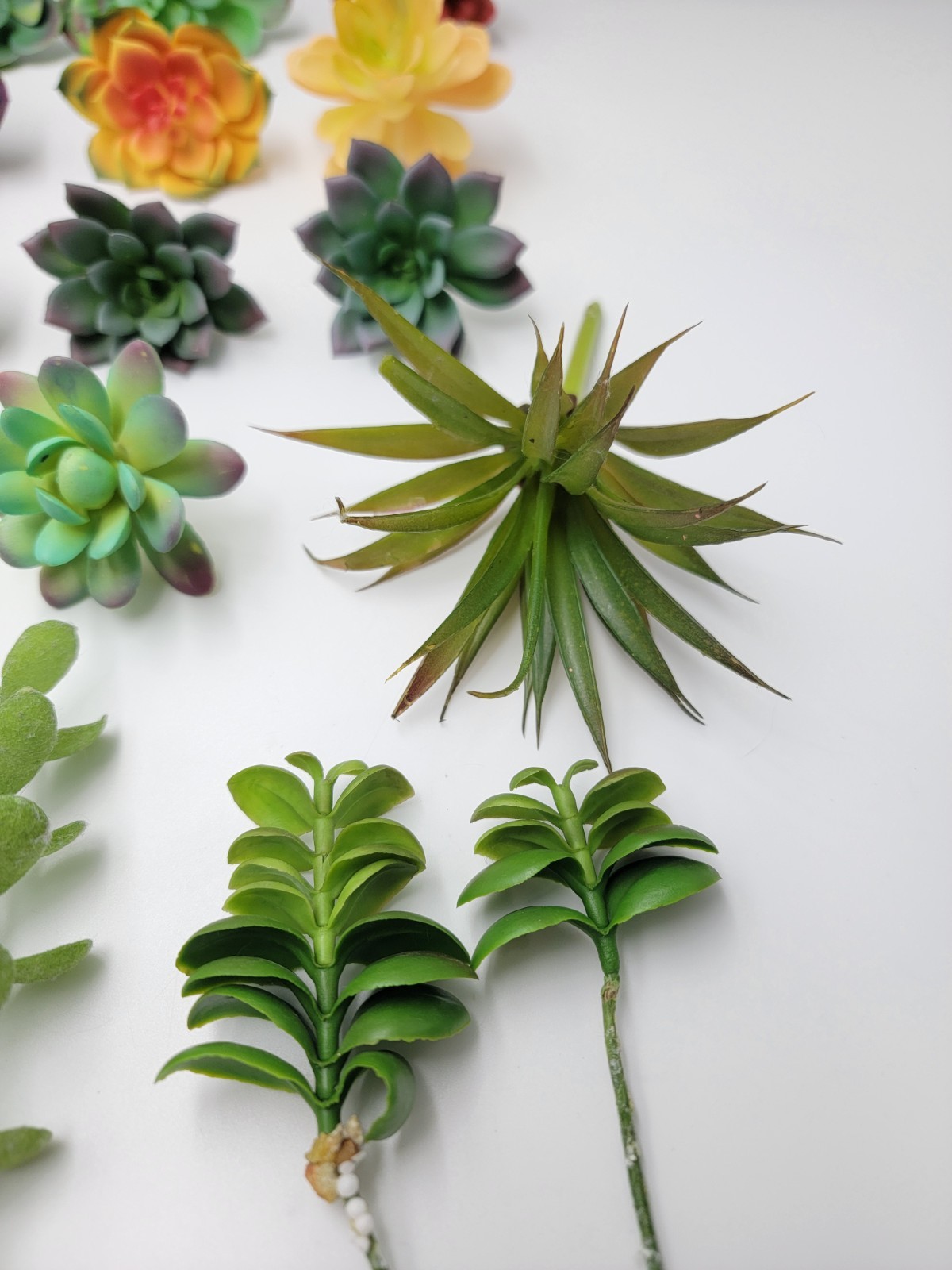 Lot of 21 Artificial Realistic Faux Succulent Plants Green Purple Red Orange