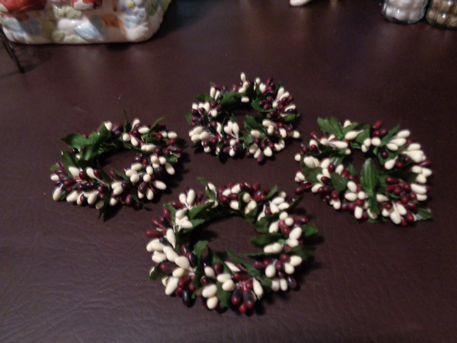 4 Deep BURGUNDY & CREAM TAPER Pip Berry Rings – 3″ OD – 1½” ID