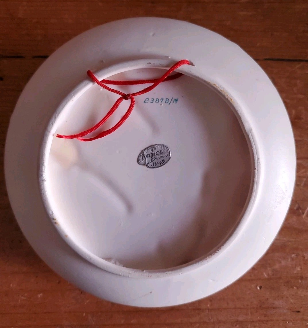 Vintage Napco Japan Ceramic 3D Raised Rose Wall Plaque Hanging Display Plate 5″