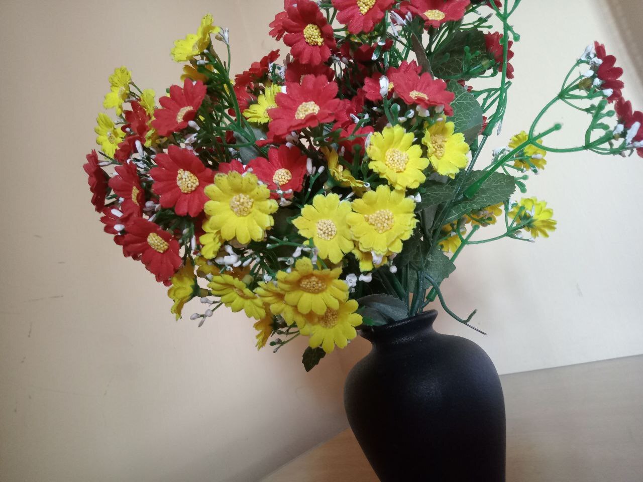 Small Clay Vase With Artificial Flowers For Decorate Your Own Space Or Office