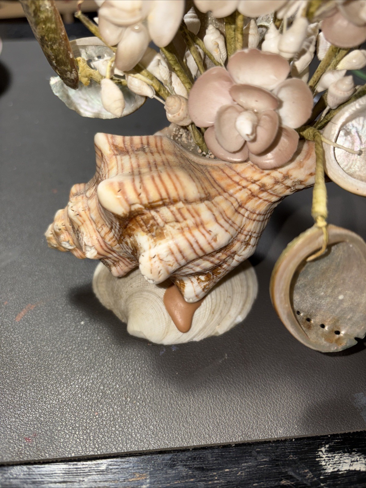 Vintage Sea Shell Bouquet of Flowers Floral Arrangement Kitsch Rare.