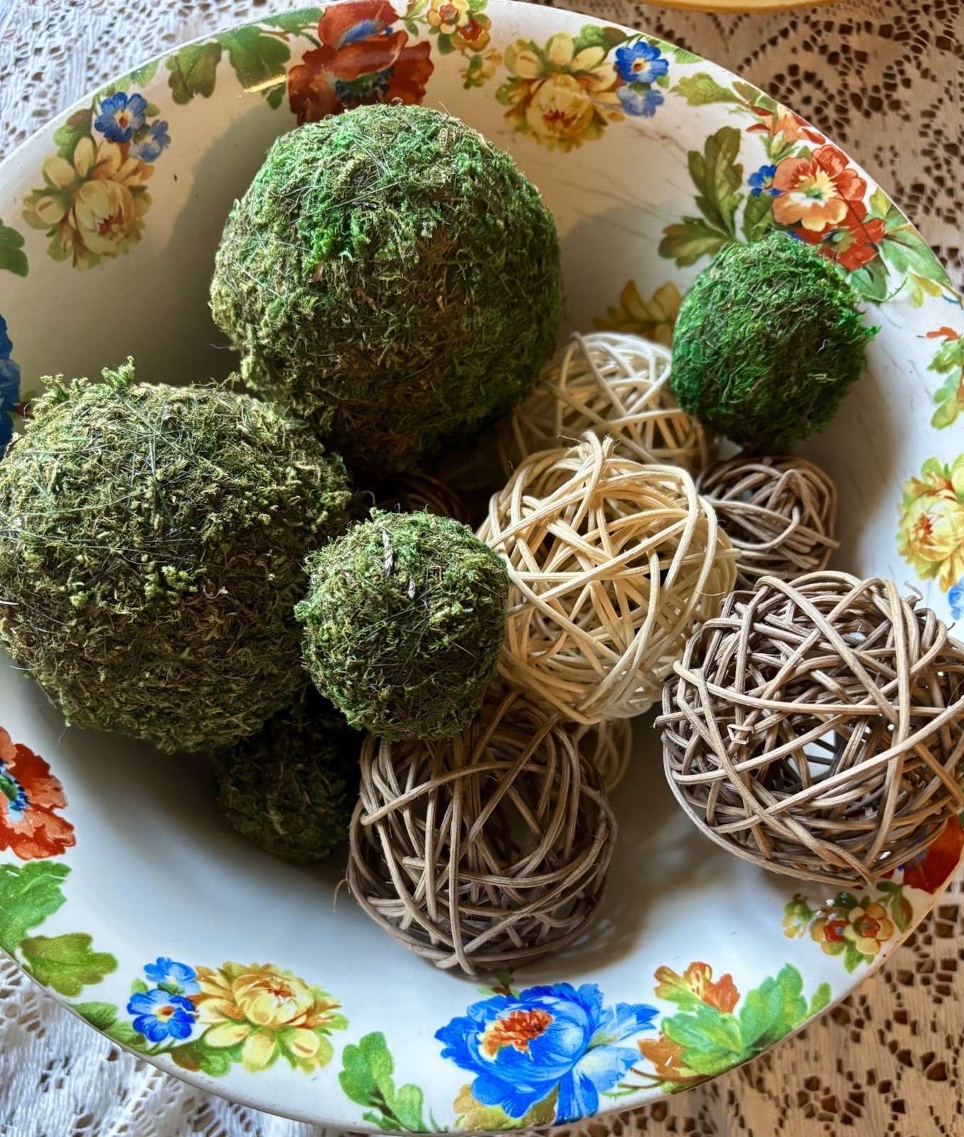 Bowl Filler Moss And Rattan Approx 16 Pieces, Green Moss, Cream And Brown Rattan