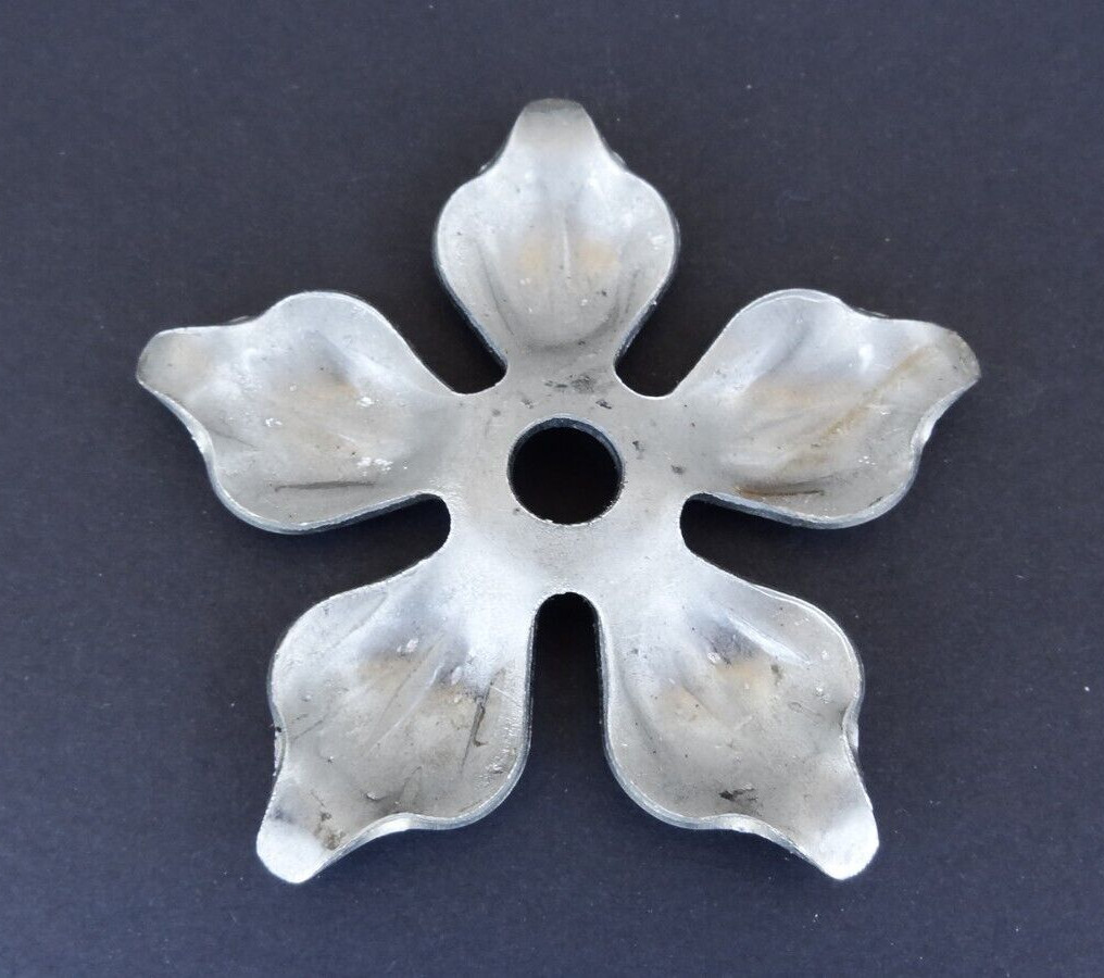 6x Artefeer 3-9/16 in Round Stamped Floral Design Center Hole Raw Forged Rosette