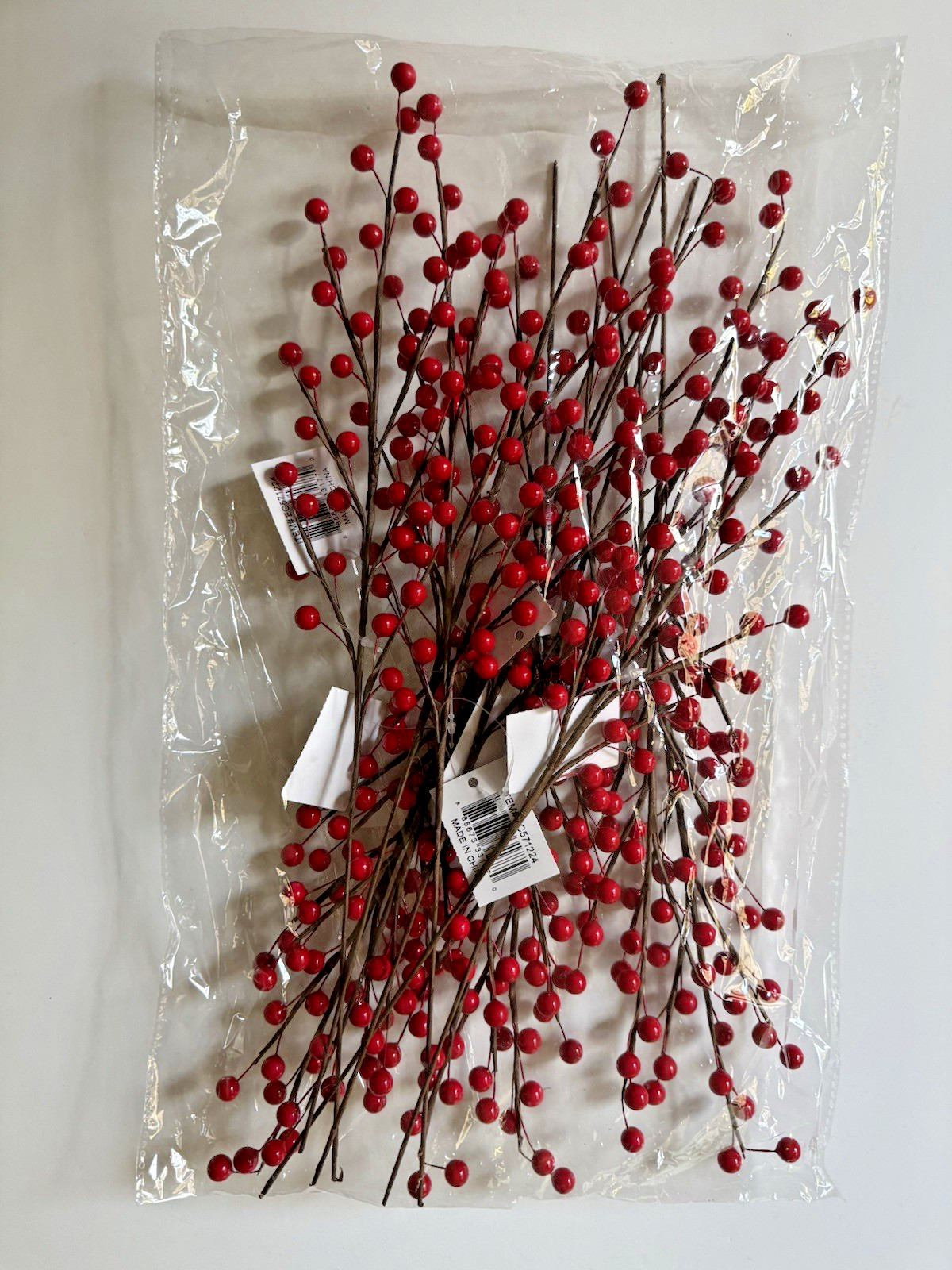 Red Holly Berry Spray 17.5″ with 35 Berries EC 571224 Packs of 12